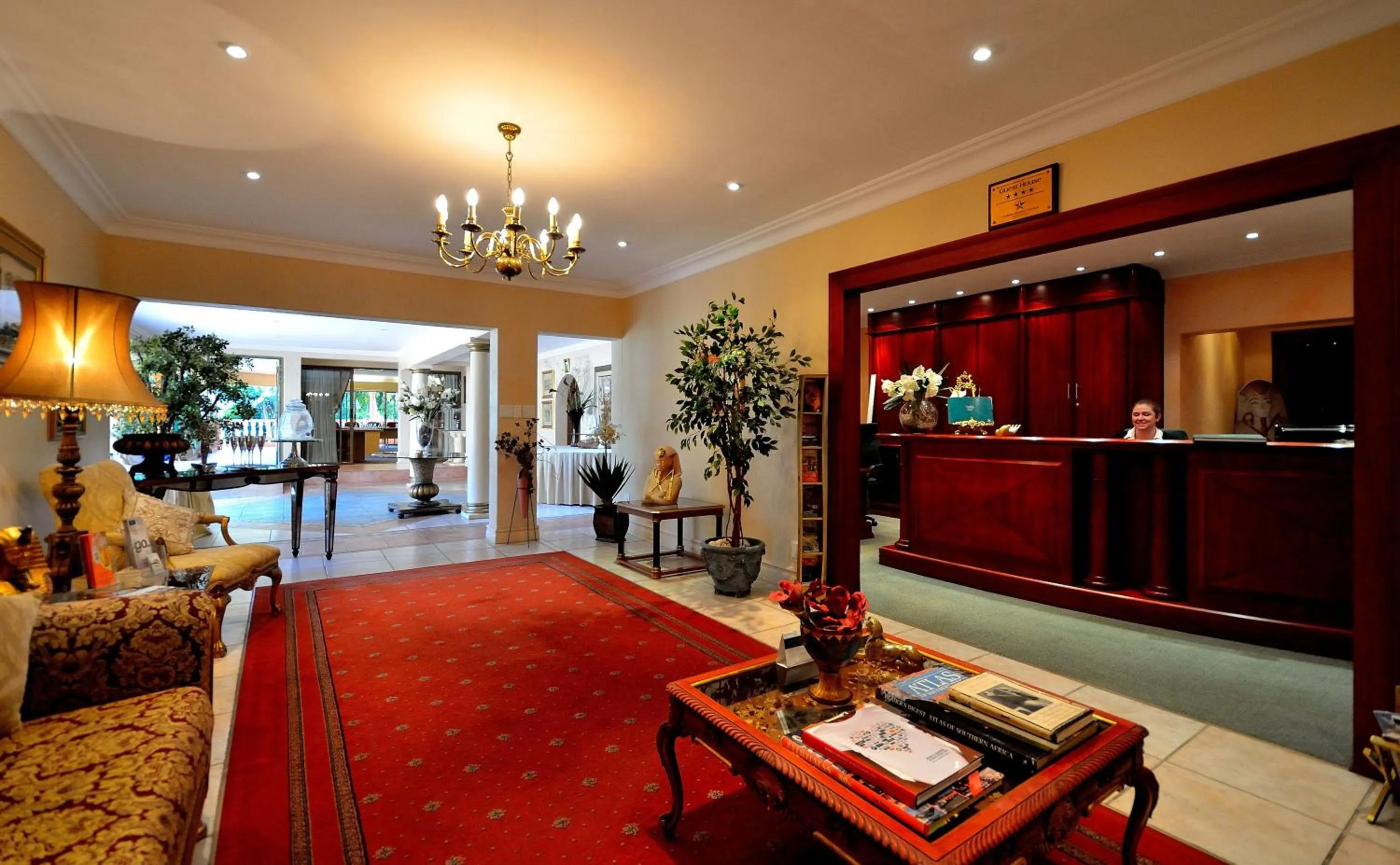 Lobby or reception in Summerview Boutique Hotel & Conference