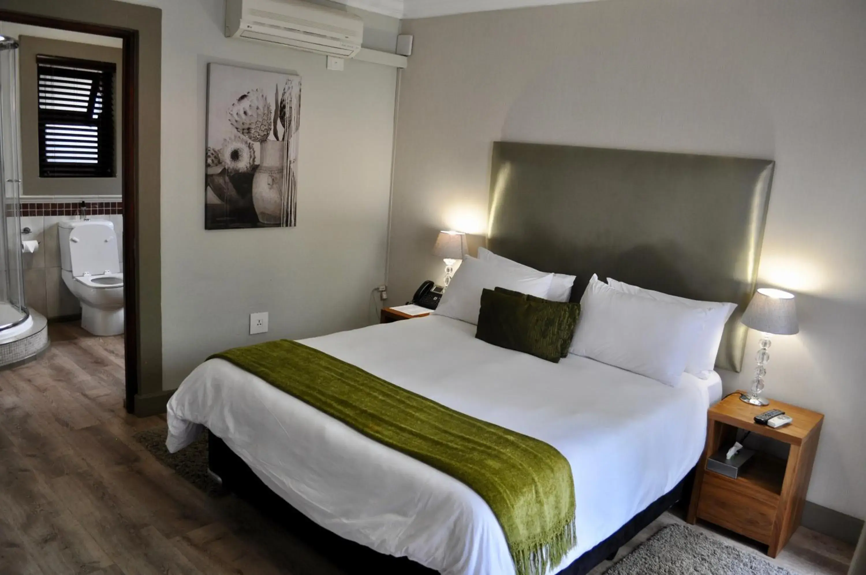 Small Double Room in Menlyn Boutique Hotel Small Double Room in Menlyn Boutique Hotel