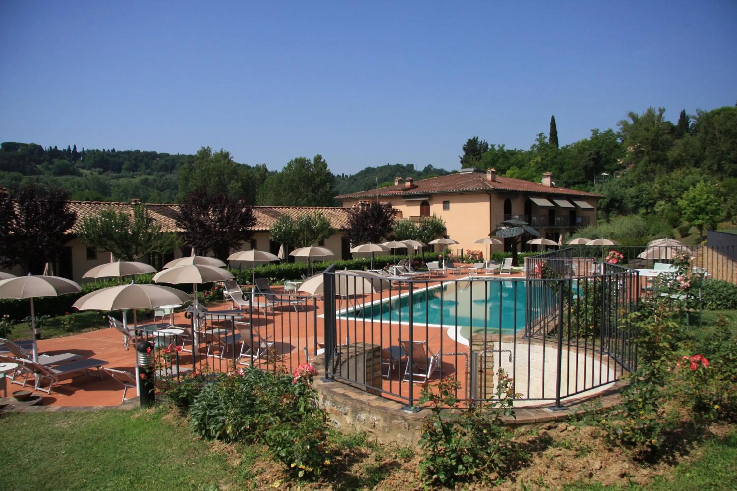 Swimming pool in Hotel Sovestro