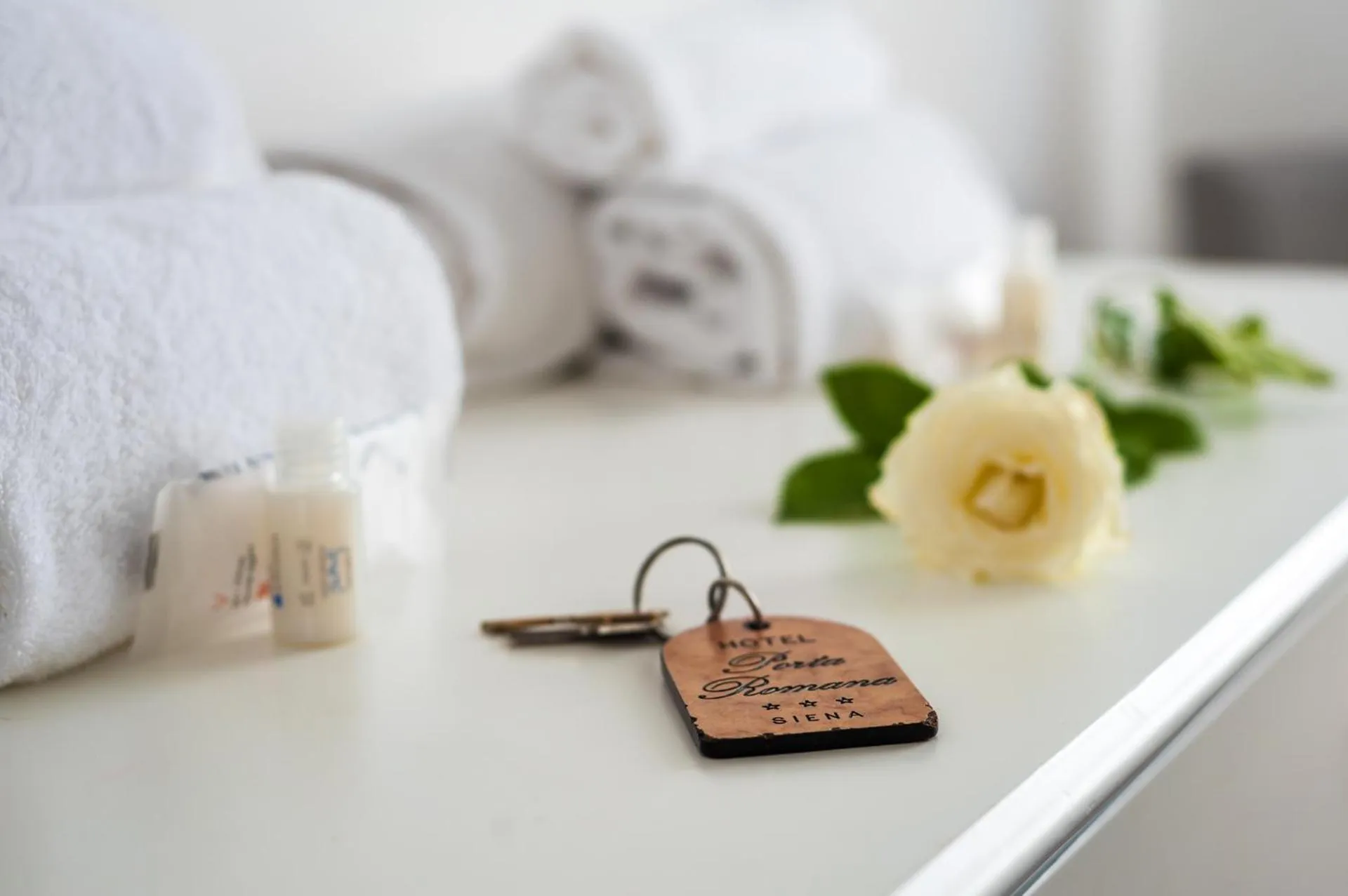Bedroom, Bed in Hotel Porta Romana di Luce Hotels