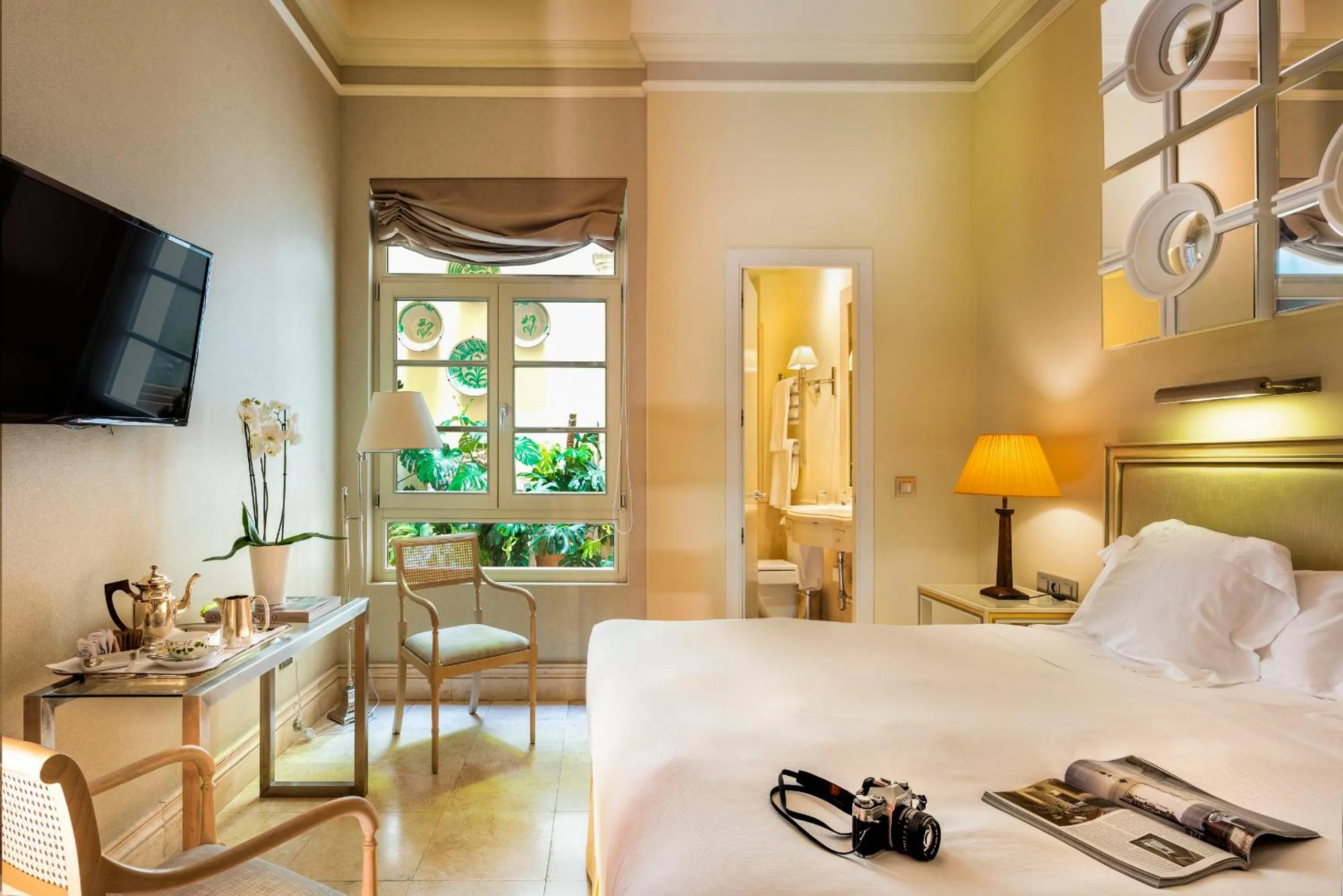 Bedroom, Bed in Hotel Casa Del Poeta