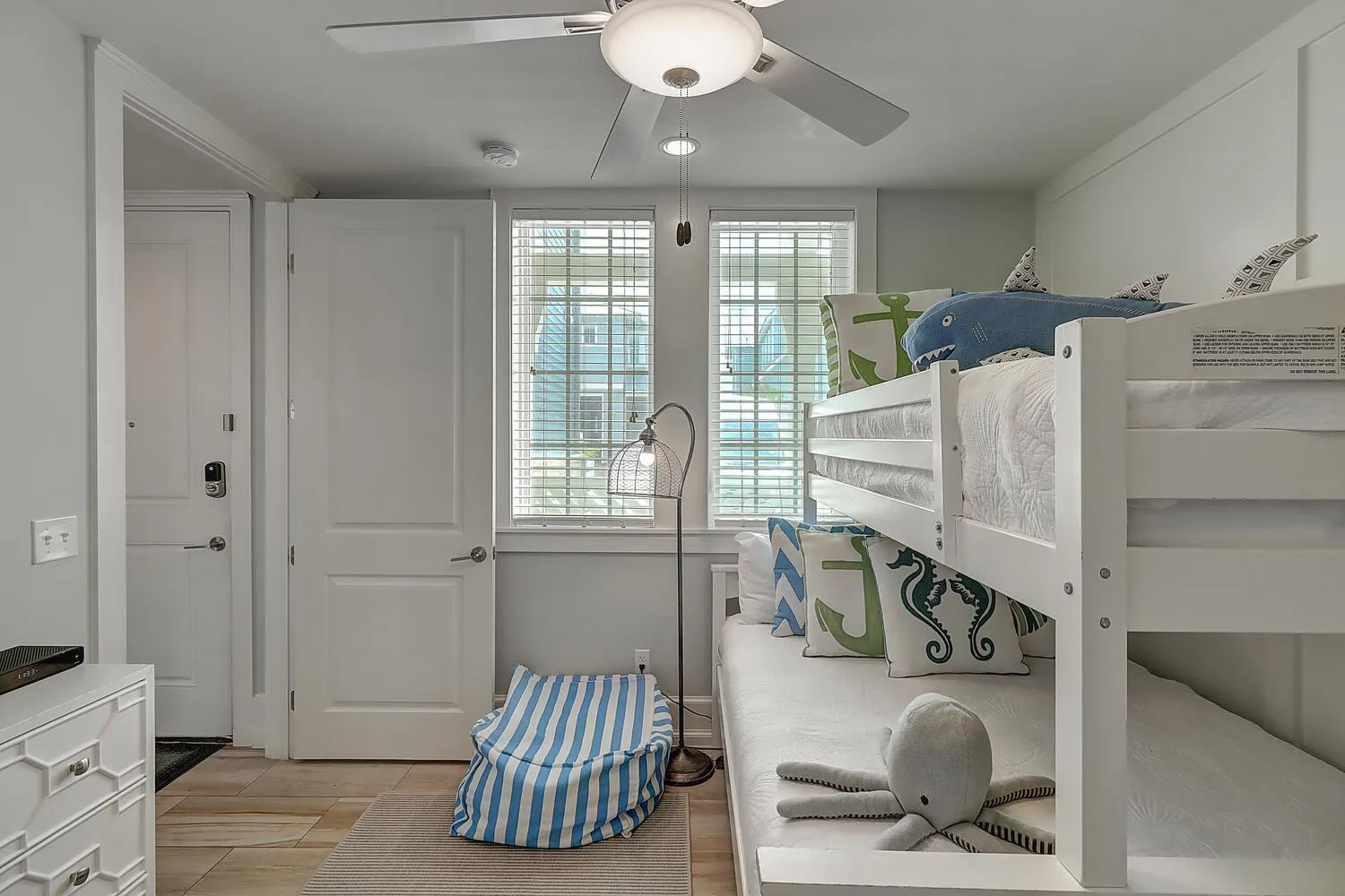 Other, Bed in Blue Lagoon TC 10102