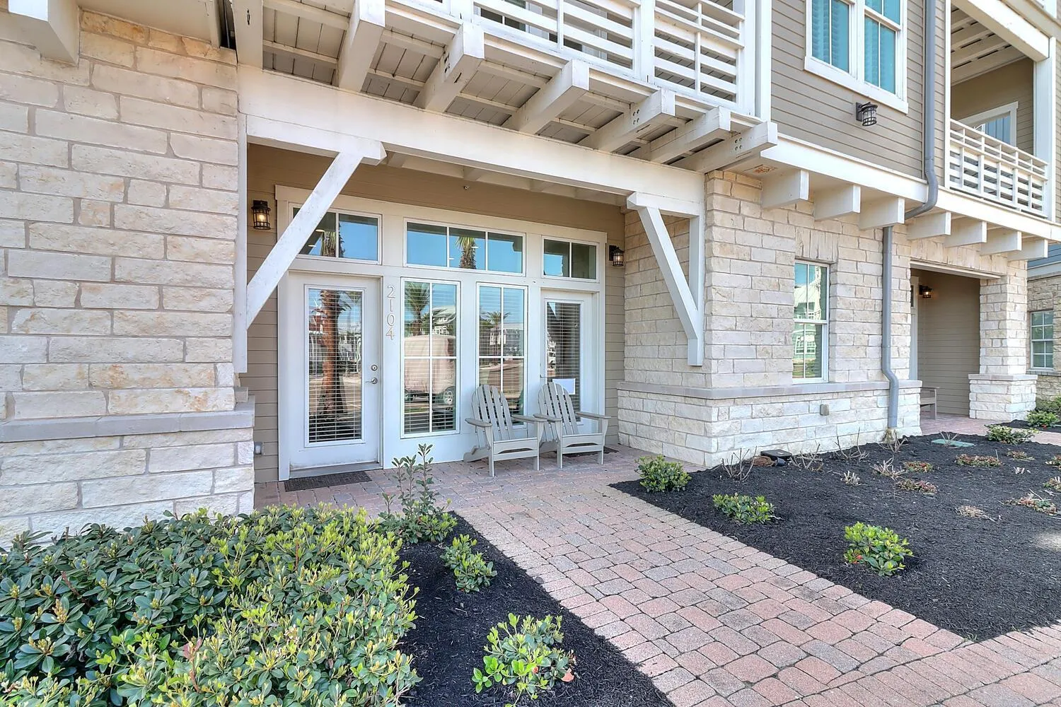 Other in Shells on the Beach TC 2104