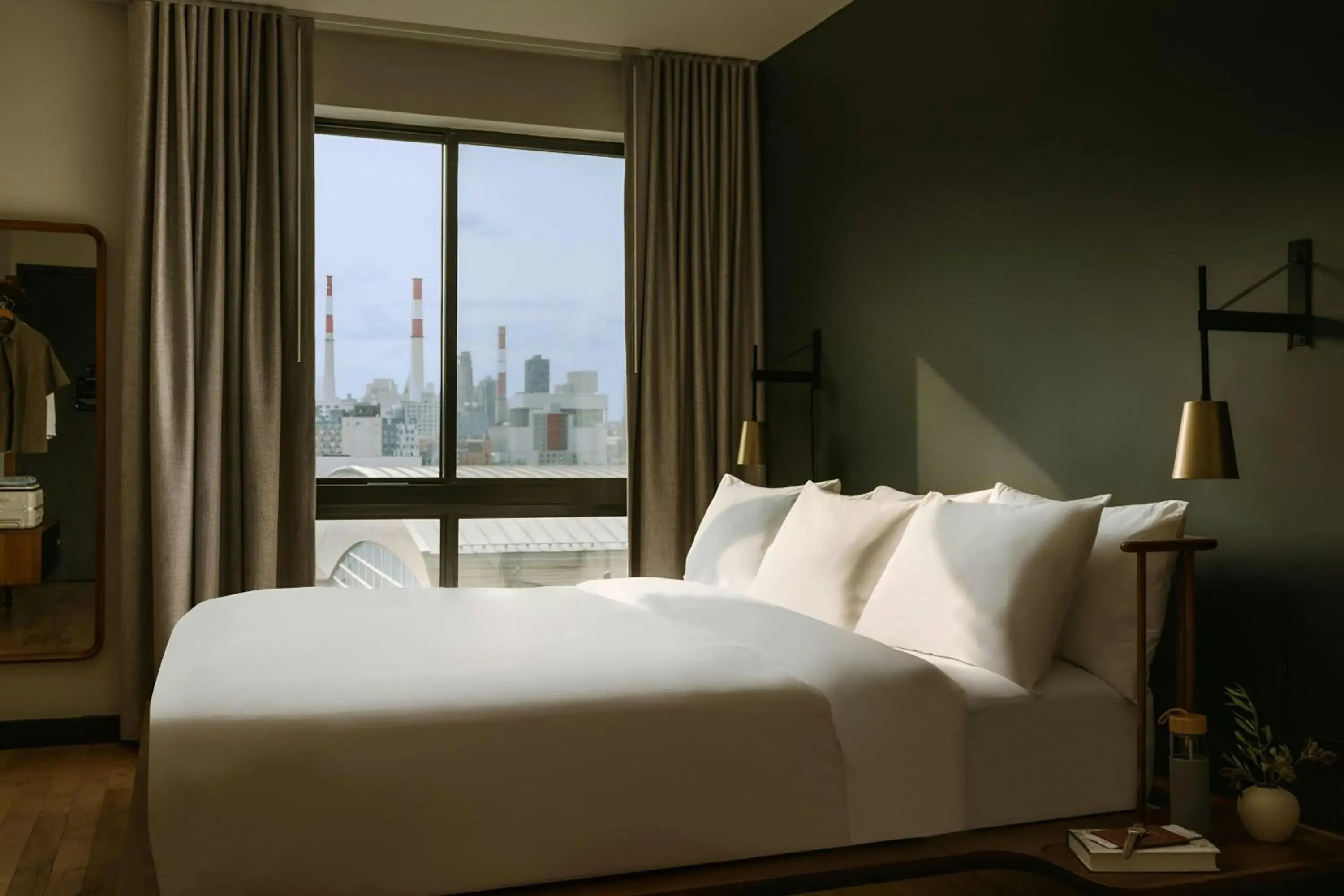 King Room in The Dutch Hotel Long Island City, Sonder by Marriott Bonvoy King Room in The Dutch Hotel Long Island City, Sonder by Marriott Bonvoy