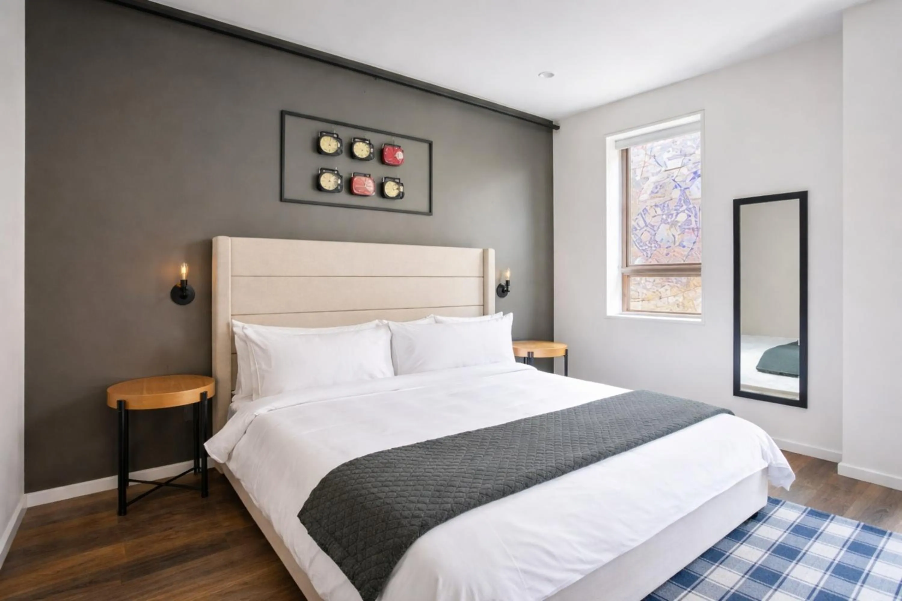 Guest room, 1 Queen Bed, Balcony in Dutch Hotel Long Island City New York , Belvilla District 6 Formerly Sonder