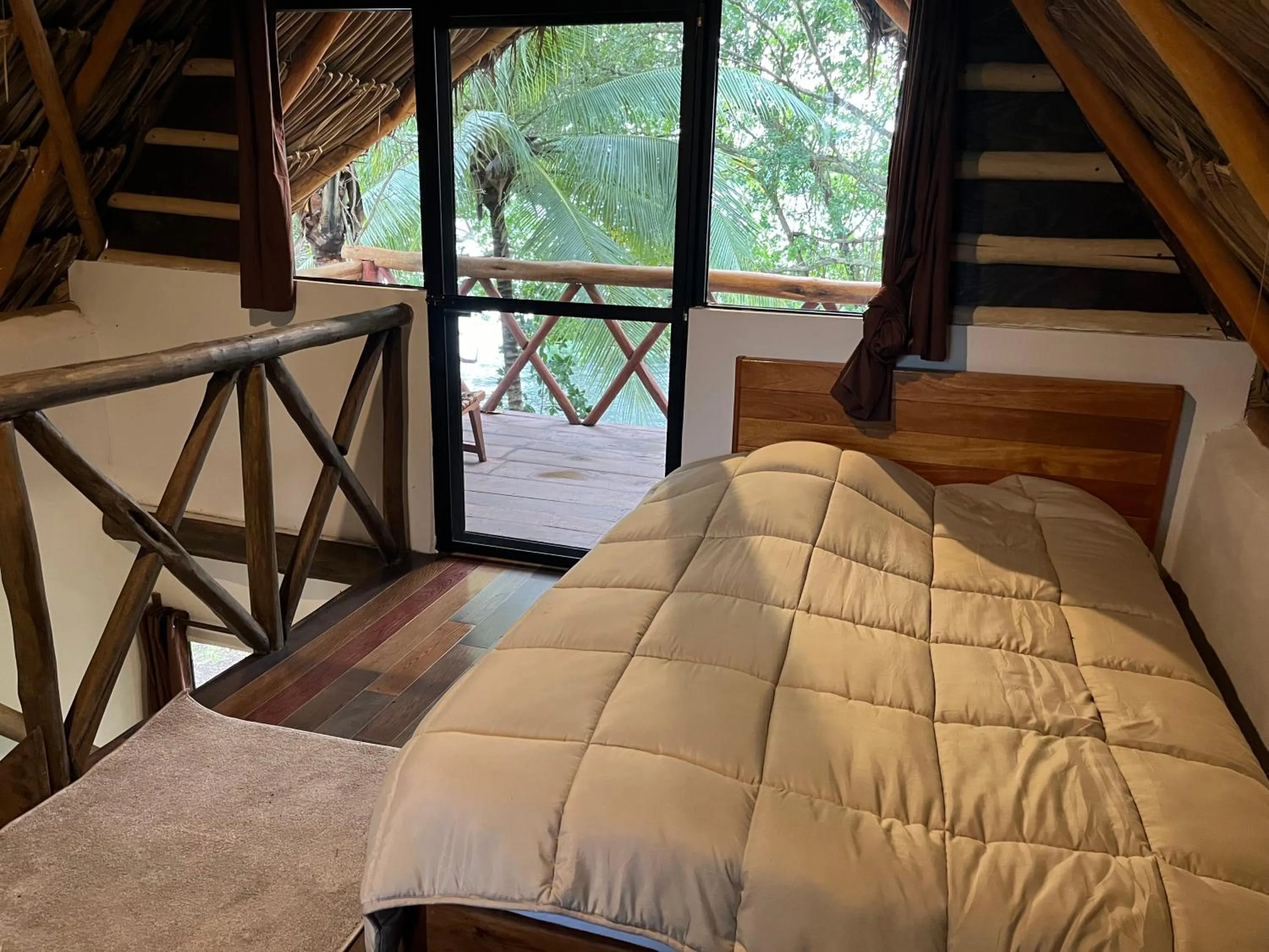 Embajada Universal By La Eufemia Group