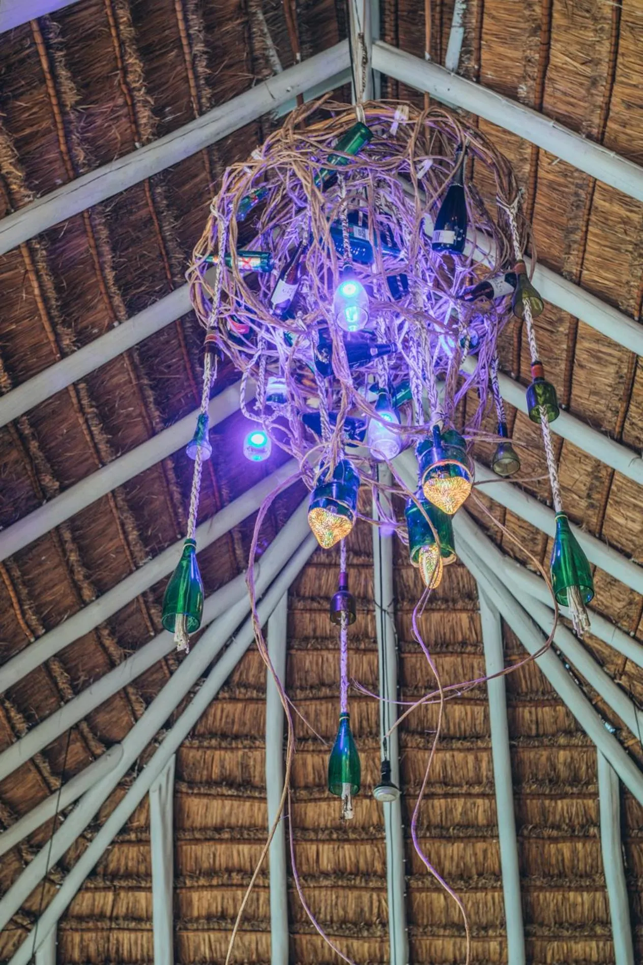 Decorative detail in Embajada Universal By La Eufemia Group