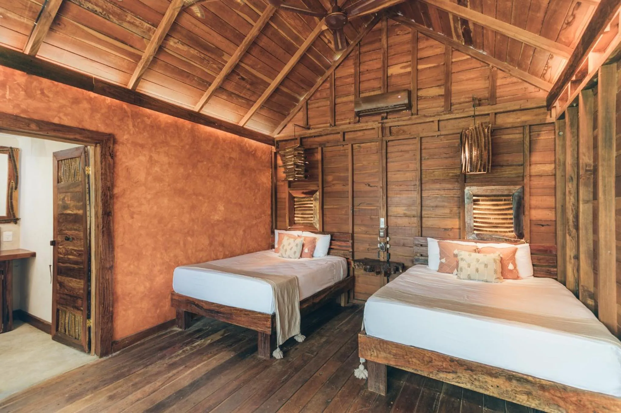 Deluxe Quadruple Room in Embajada Universal By La Eufemia Group