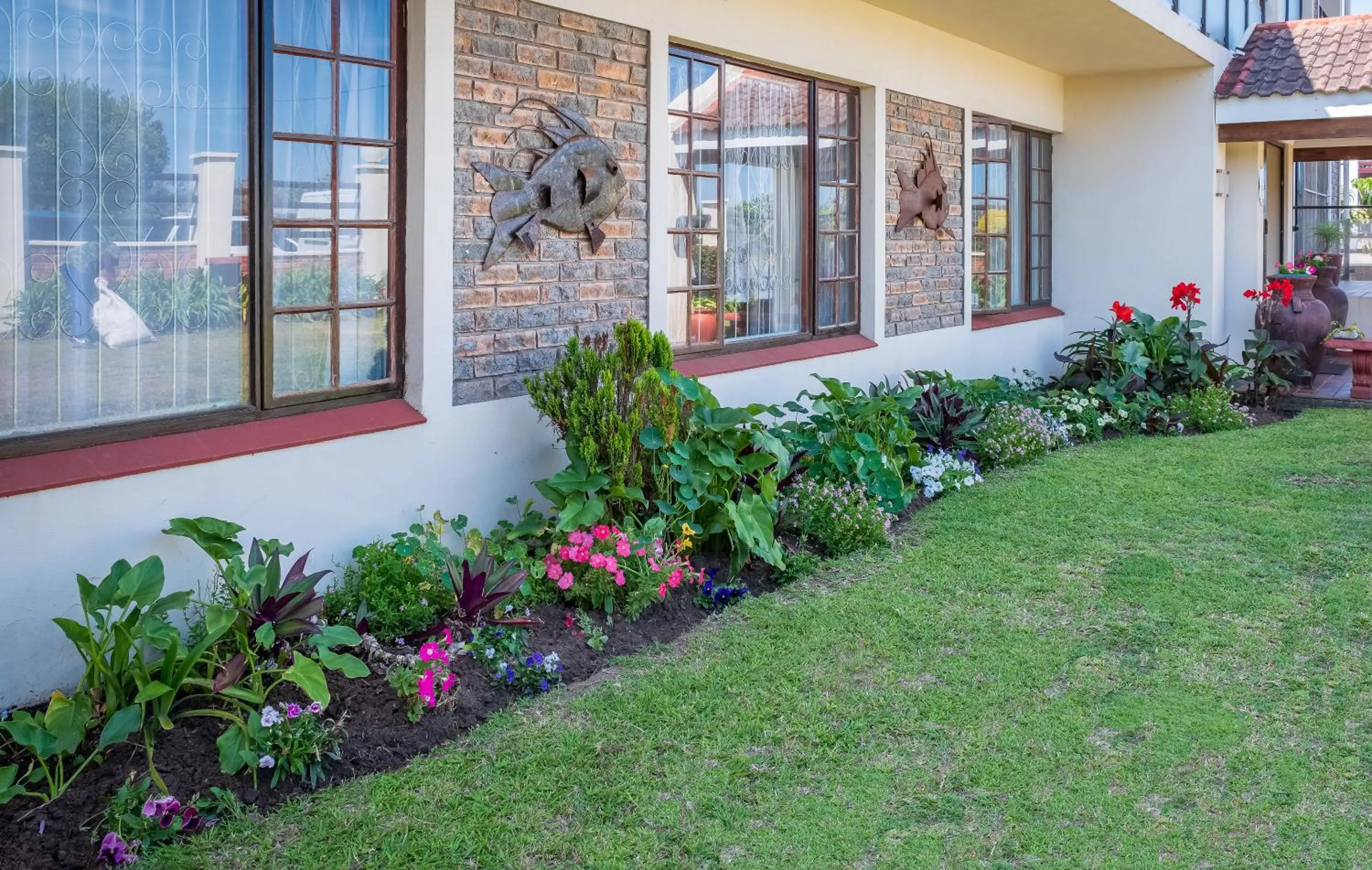 Garden in Crowned Crane
