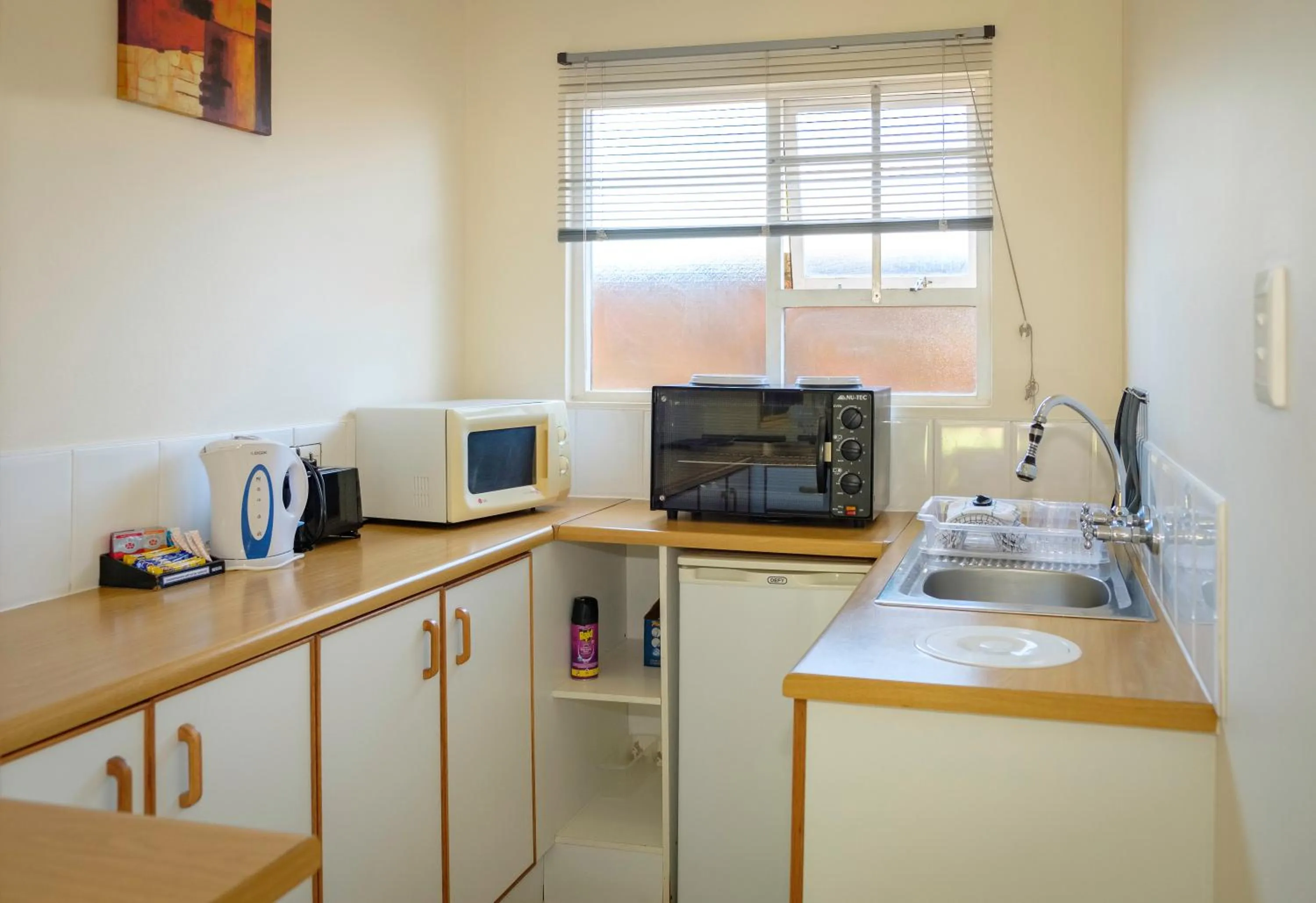 Shower in Crowned Crane