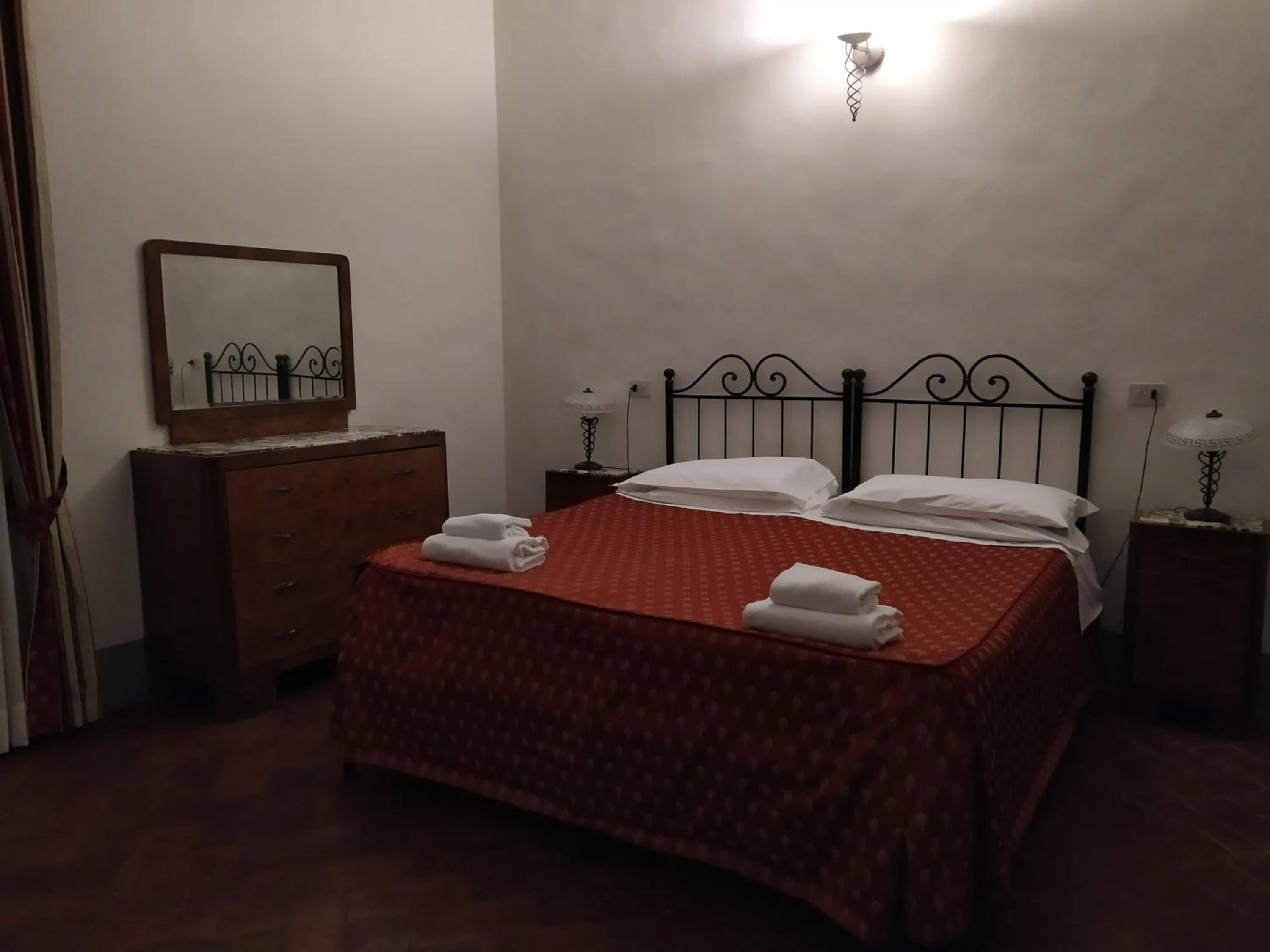 Bed in B&B Home in Florence