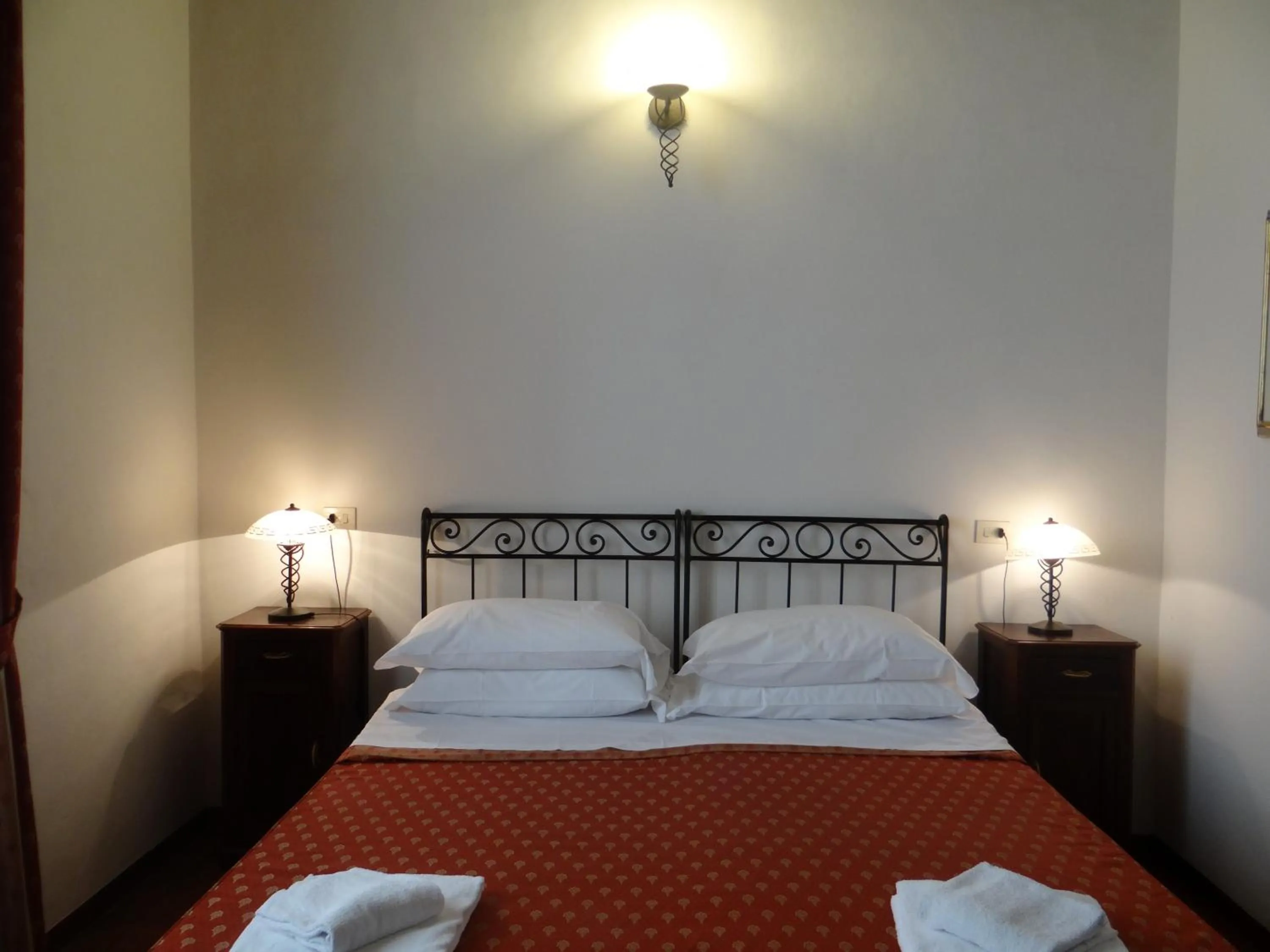 Bed in B&B Home in Florence