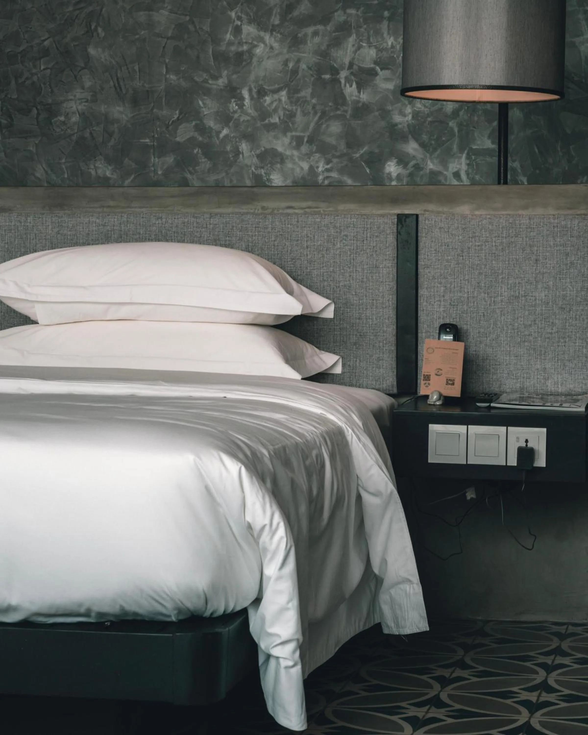 View (from property/room), Bed in Hotel Vellita Siem reap