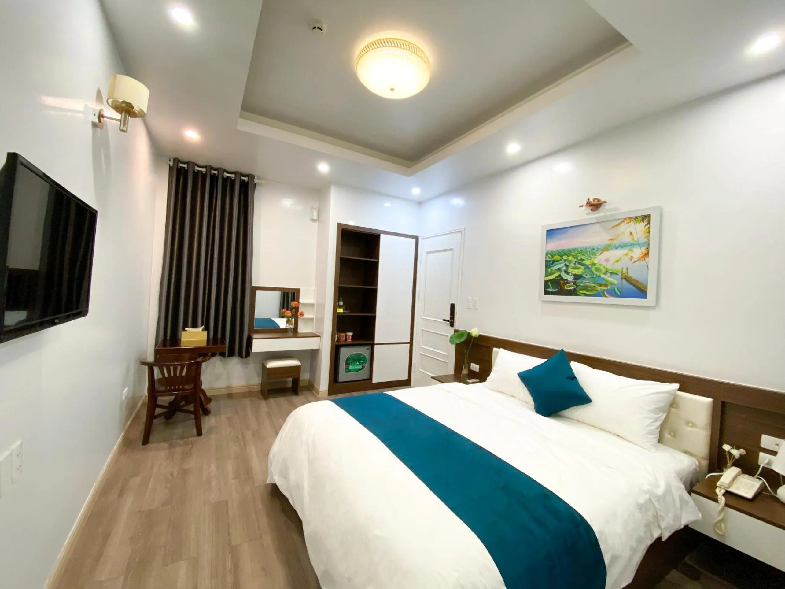 Photo of the whole room, Bed in Sen Hotel My Dinh Song Da 미딩