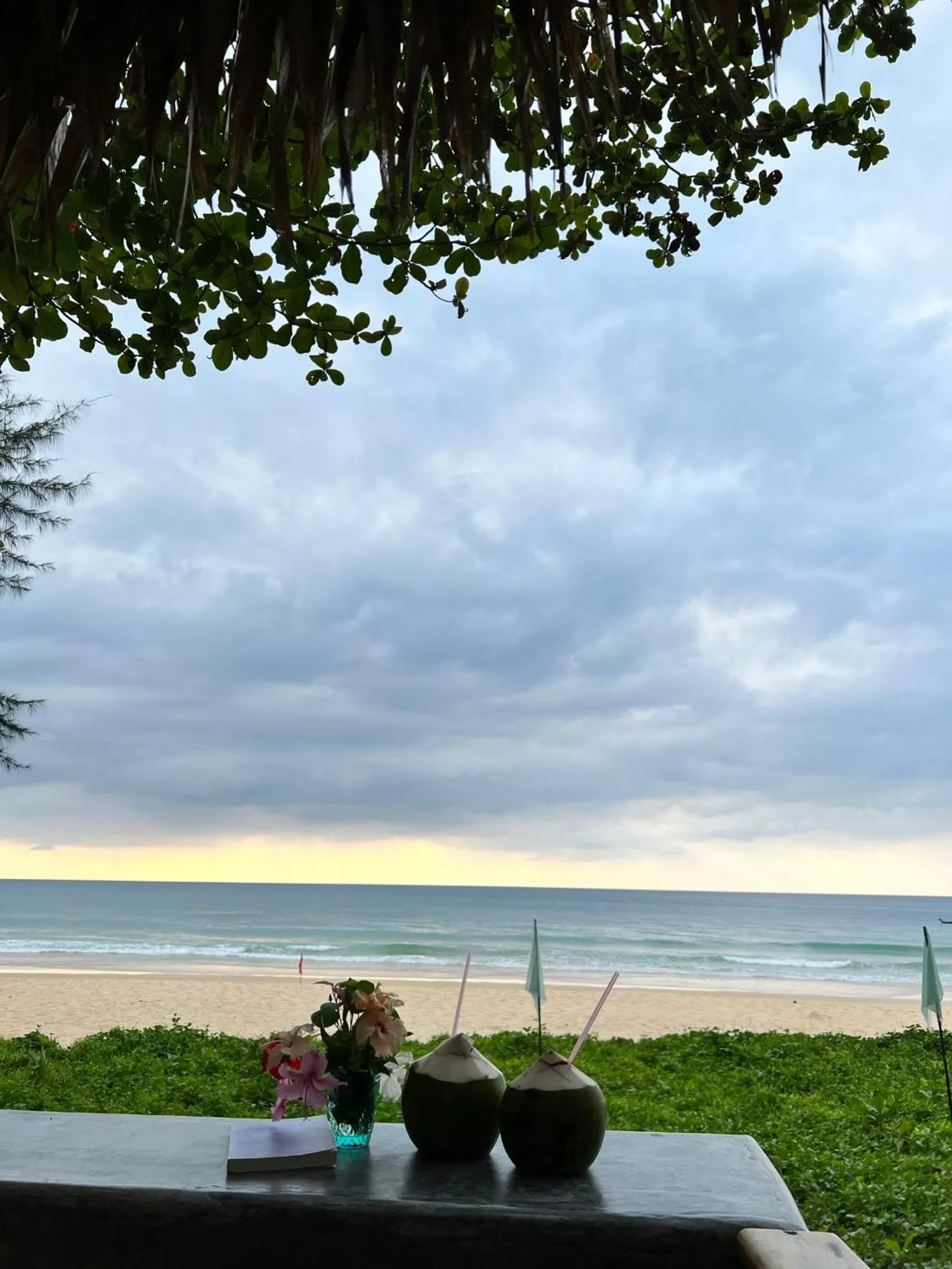 Day in Sealord Naithon Beachfront Villa