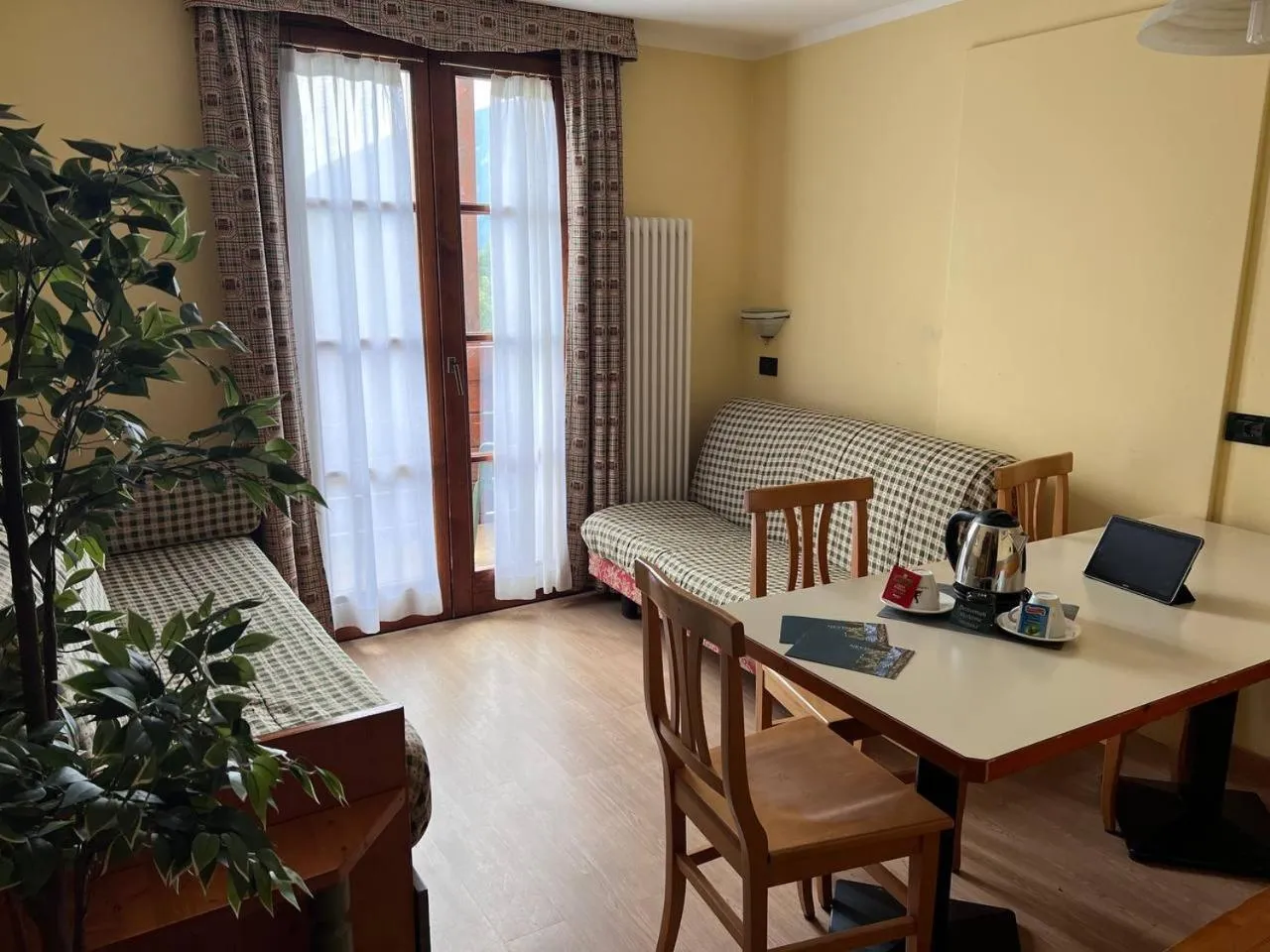 Seating area in Nevesole Folgarida Resort Aparthotel