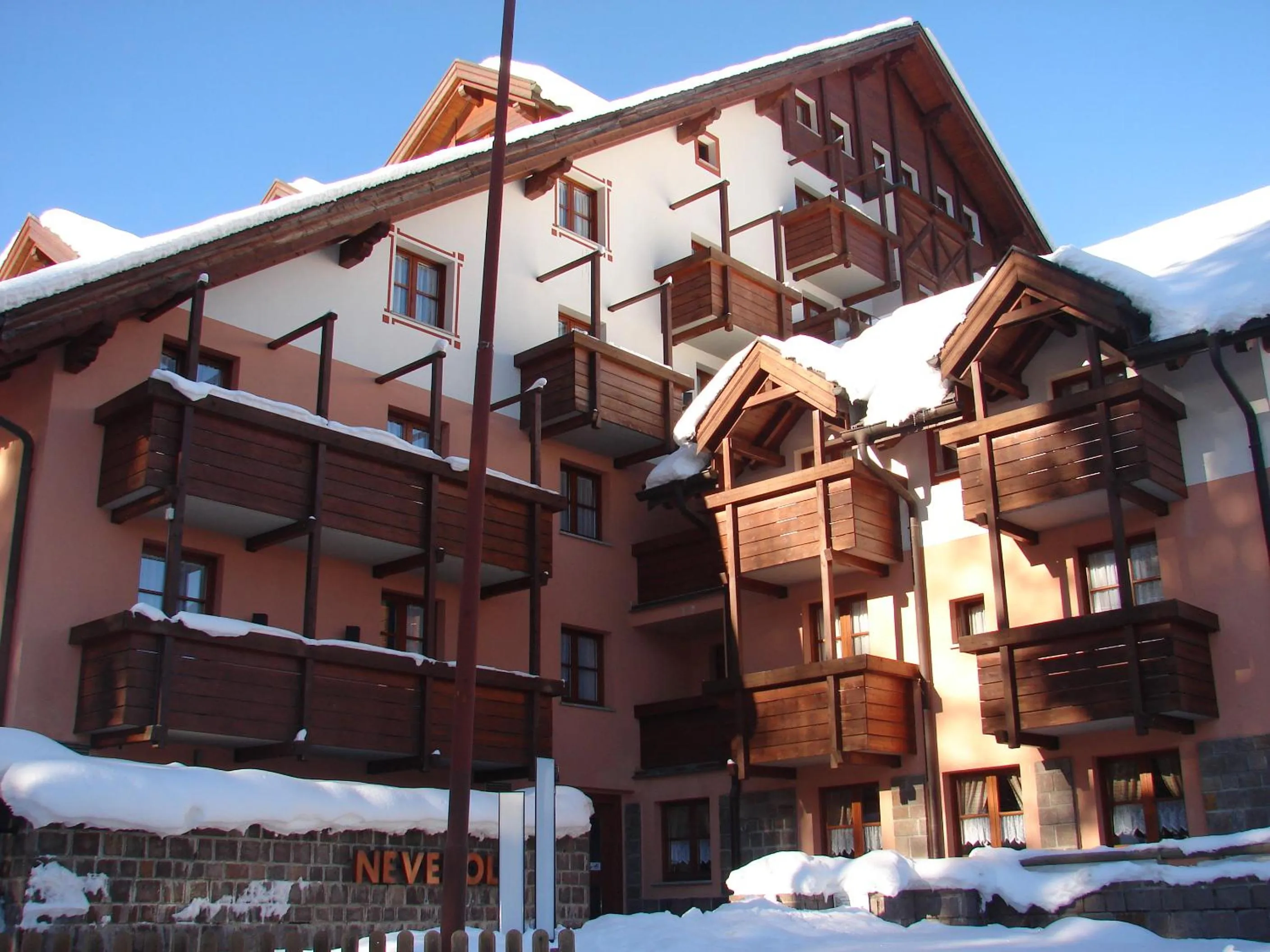 Facade/entrance in Nevesole Folgarida Resort Aparthotel