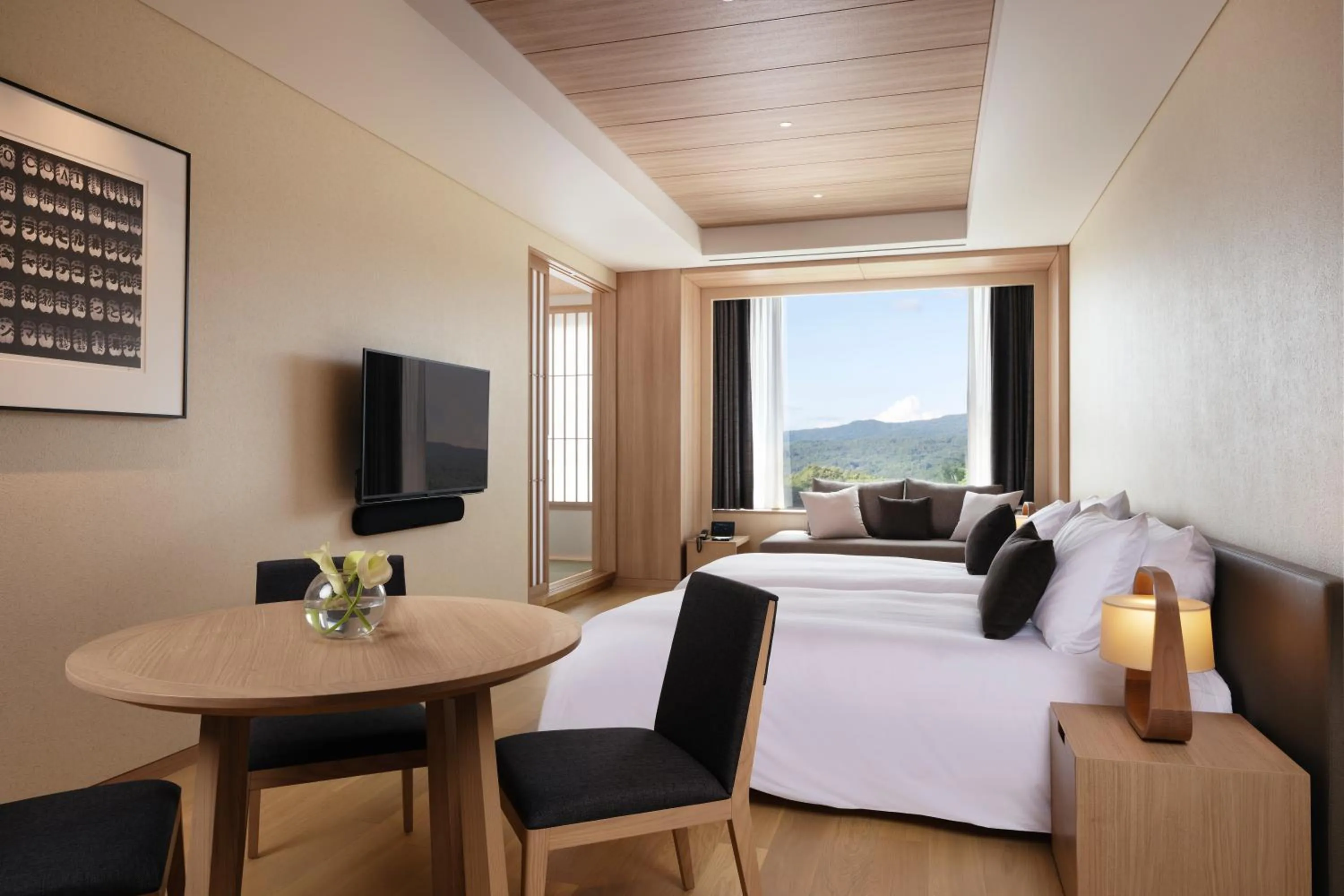 Photo of the whole room, Bed in Setsu Niseko
