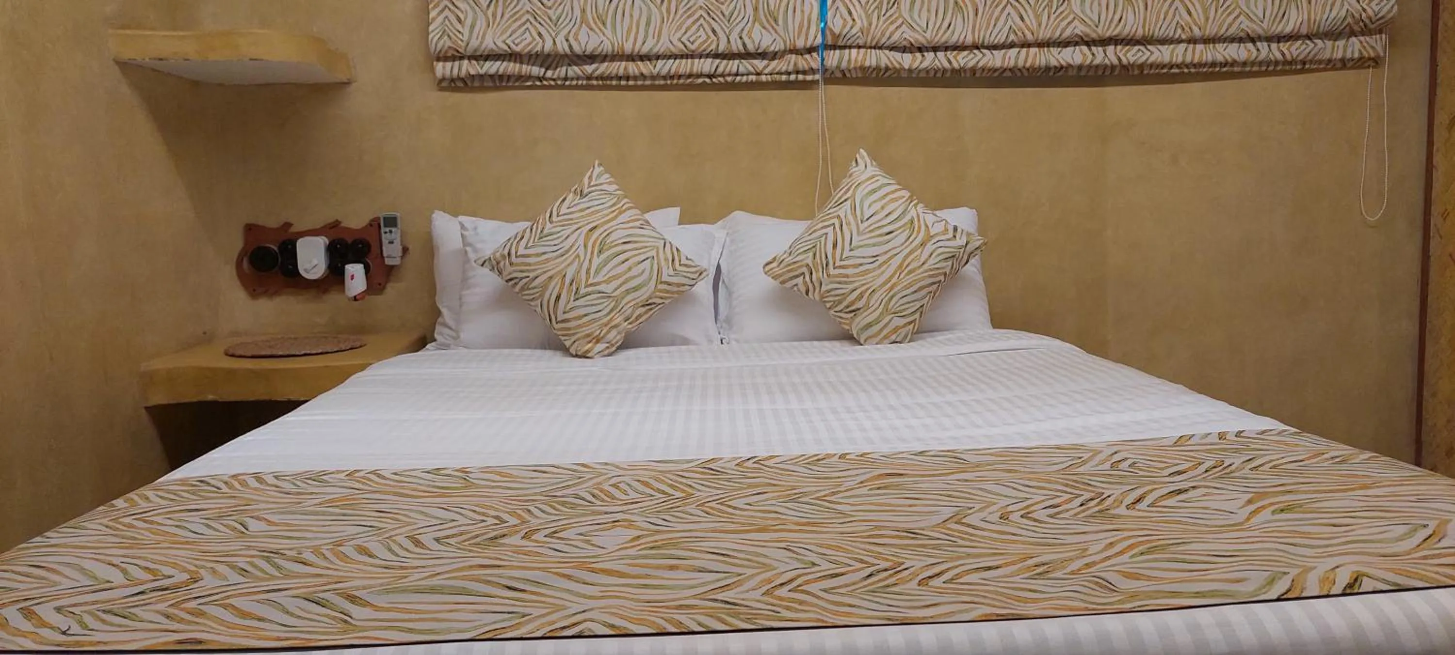 Bedroom, Bed in Matsya