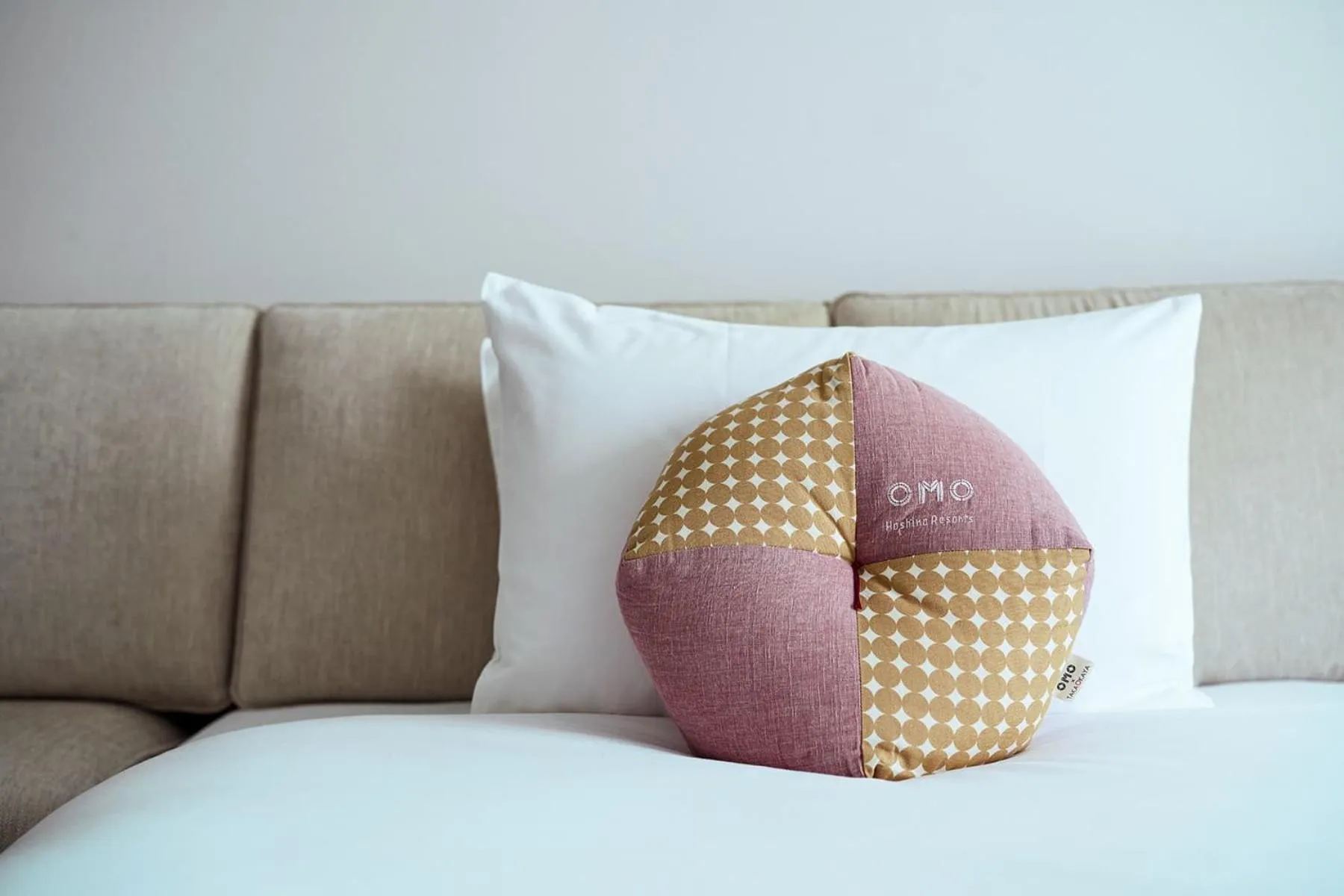 Photo of the whole room, Bed in OMO3 Tokyo Akasaka by Hoshino Resort