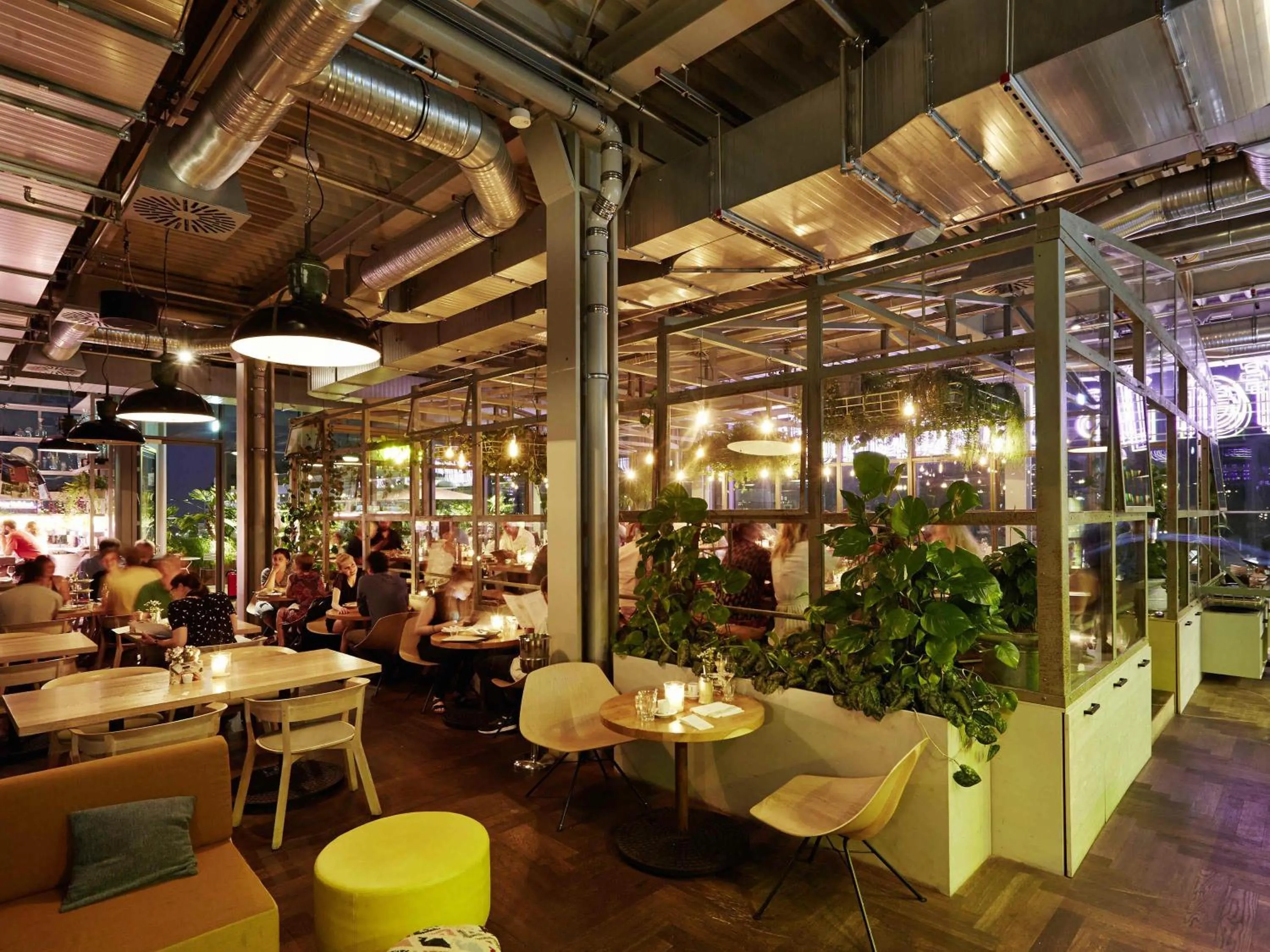 Restaurant/places to eat in 25hours Hotel Bikini Berlin