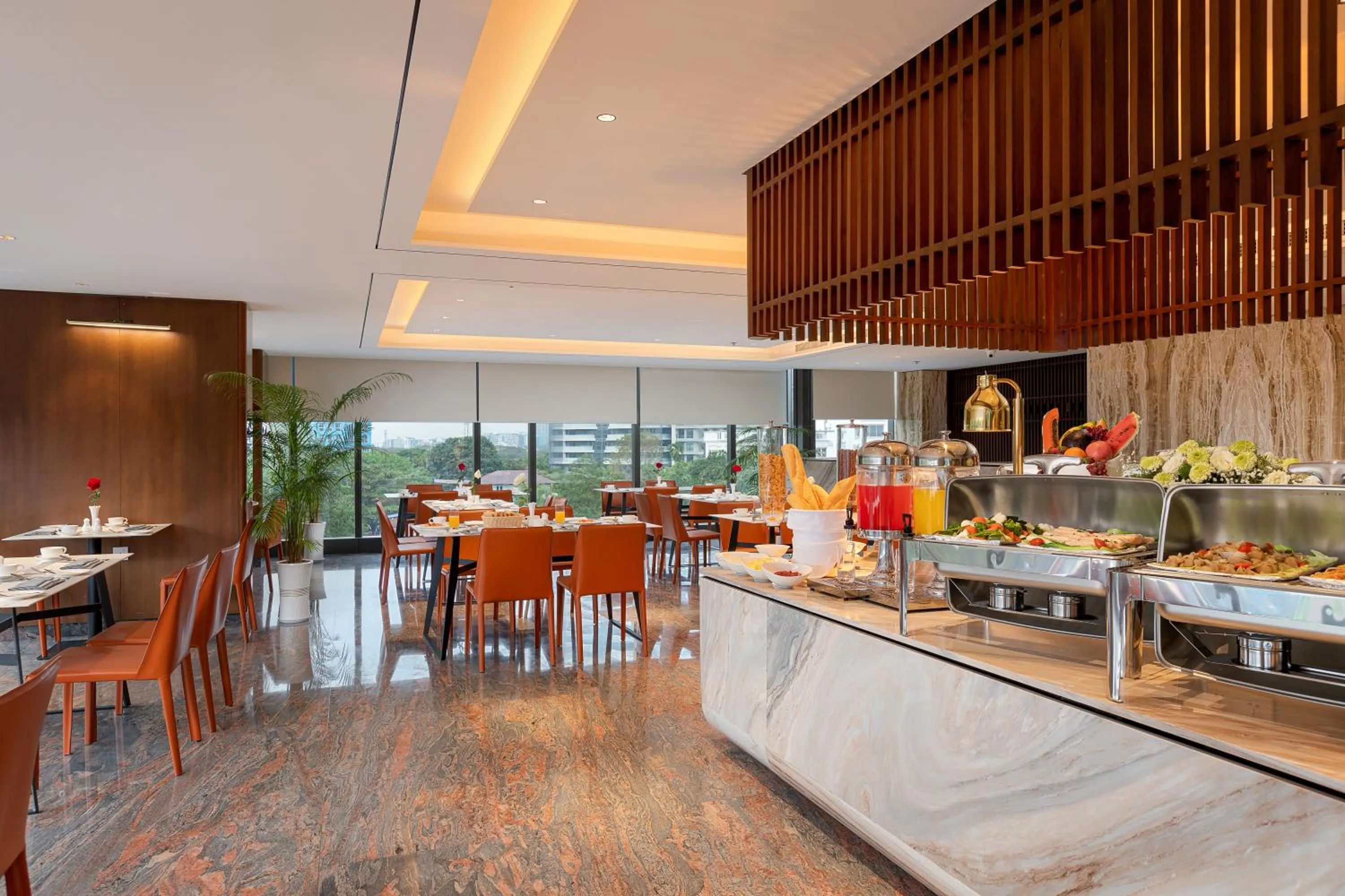 Restaurant/places to eat in Sayarsan Hotel Yangon