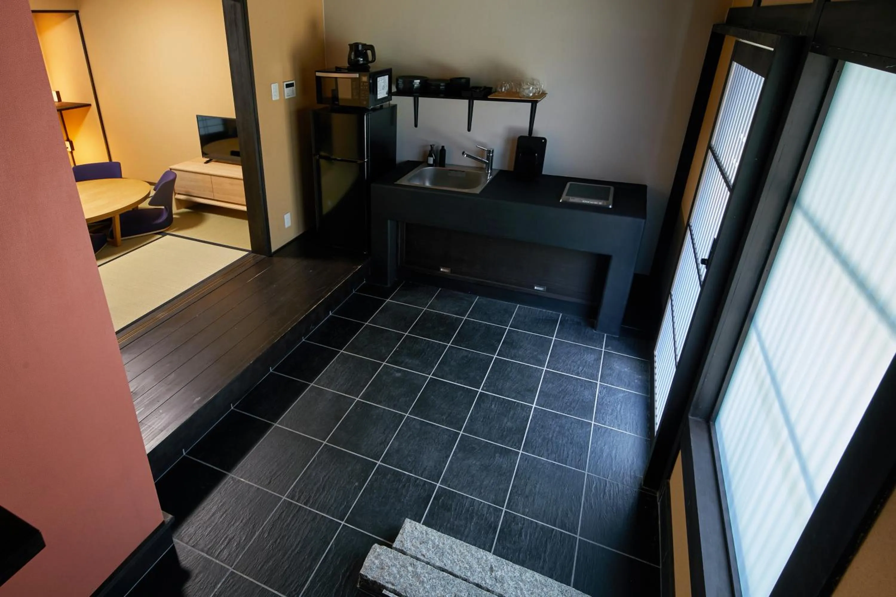 kitchen, Bed in TSUBOMI luxury Inn Shimabara Bettei 2