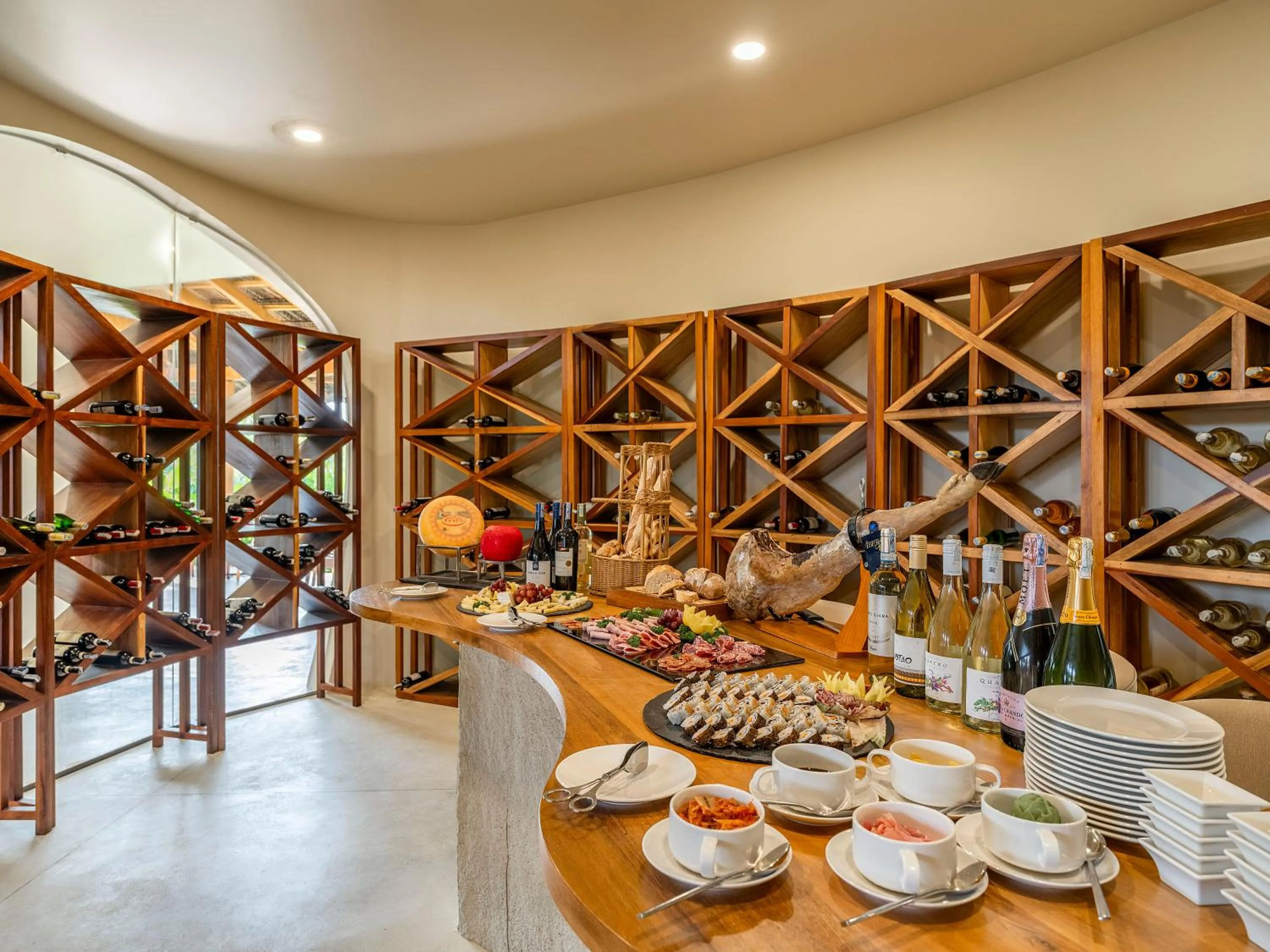 Restaurant/places to eat in Ana Mandara Cam Ranh