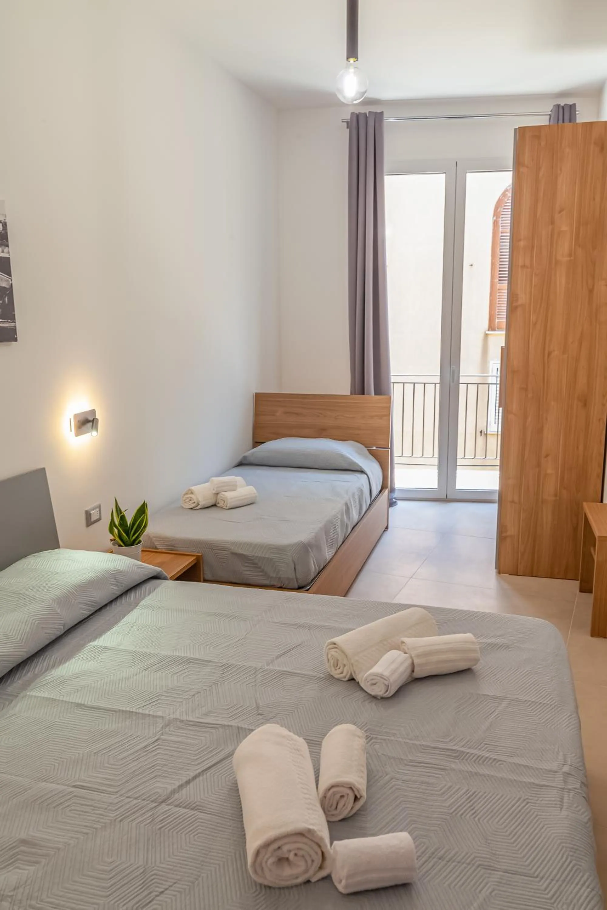 Bedroom, Bed in Isgrò Rooms