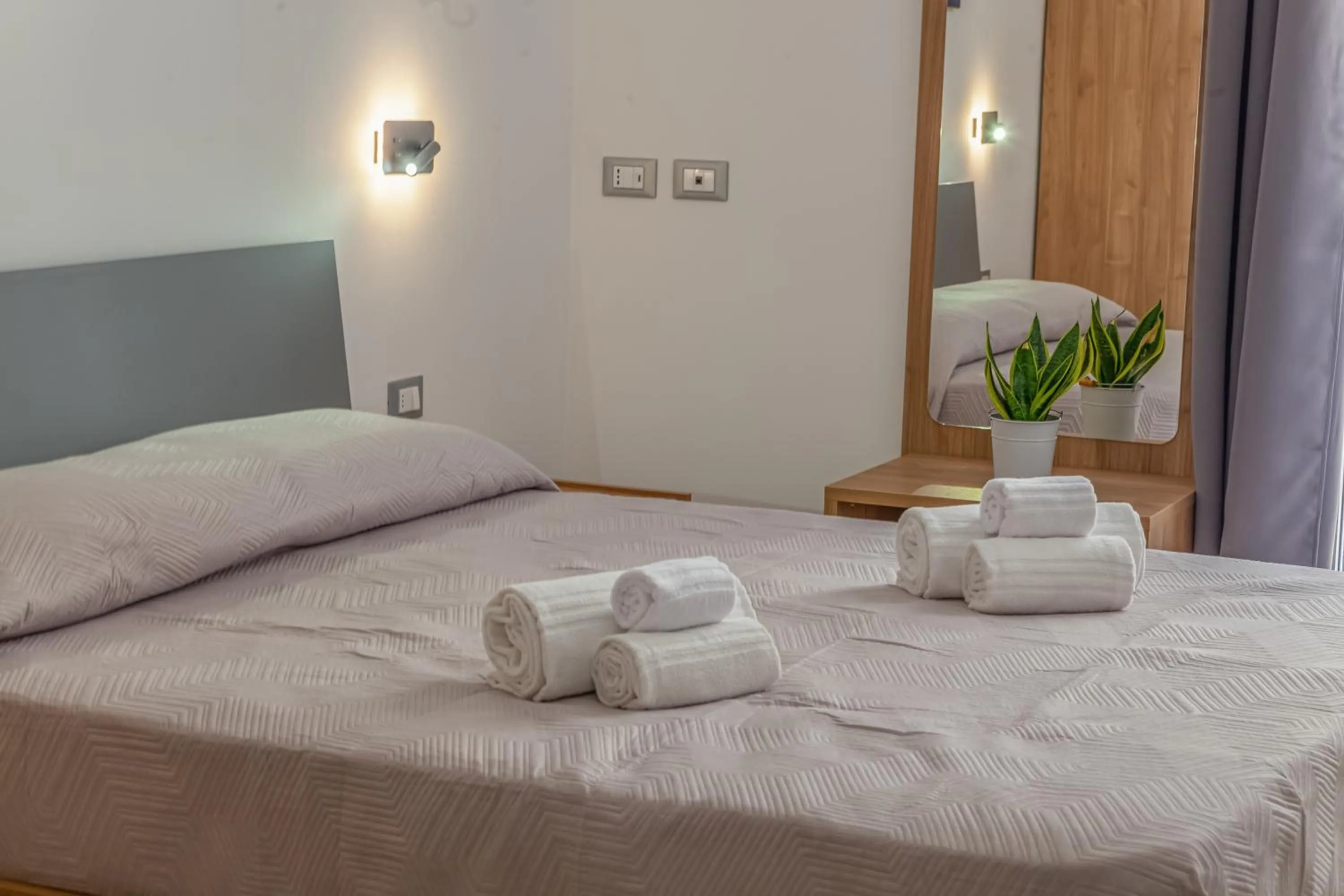 Bedroom, Bed in Isgrò Rooms