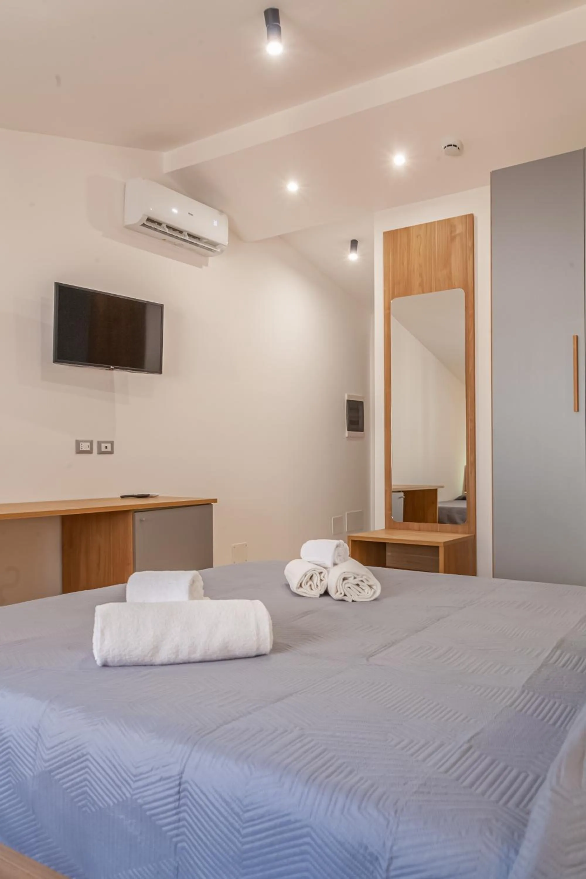 Bedroom, Bed in Isgrò Rooms