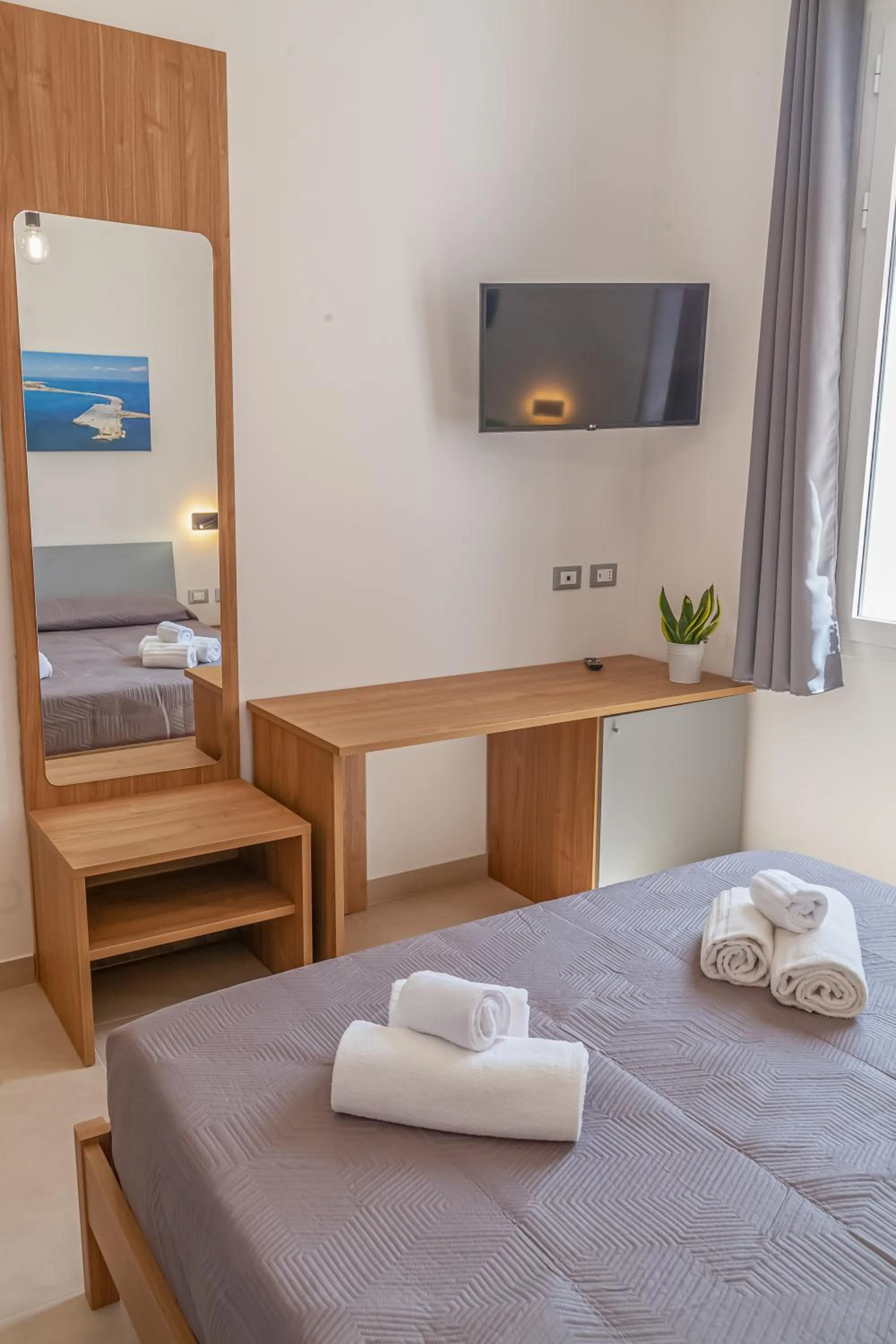 Bedroom, Bed in Isgrò Rooms