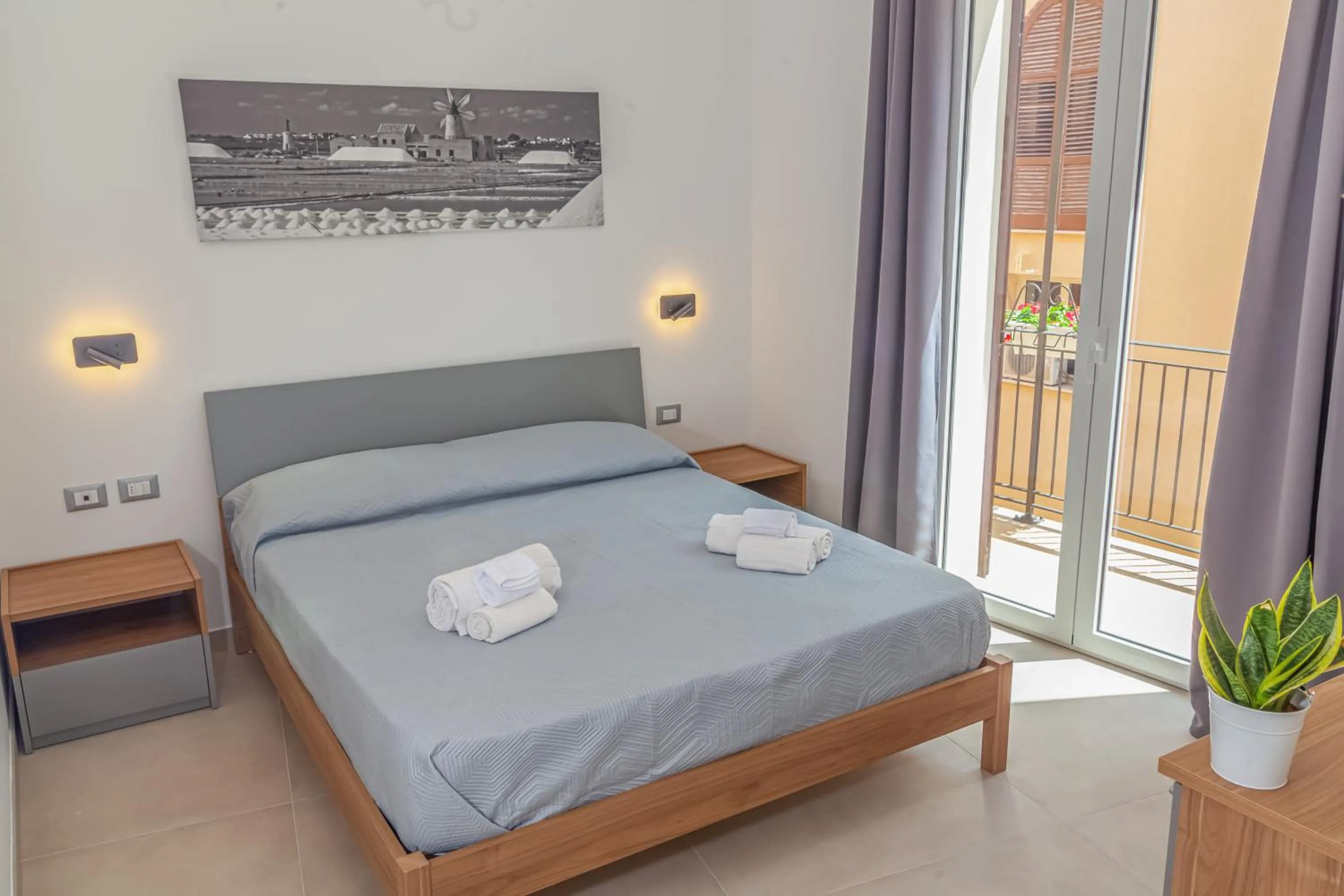 Bedroom, Bed in Isgrò Rooms