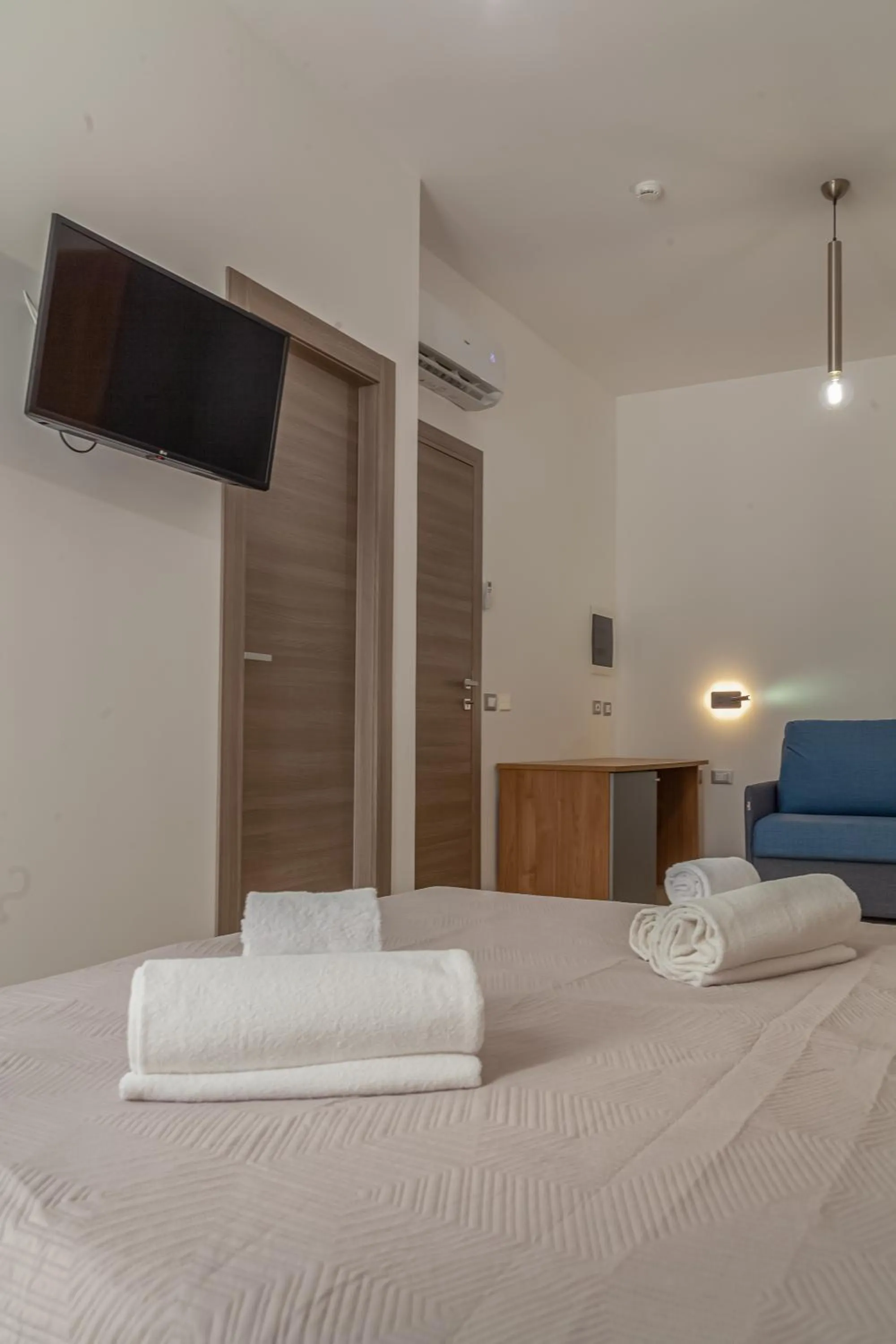 Bedroom, Bed in Isgrò Rooms