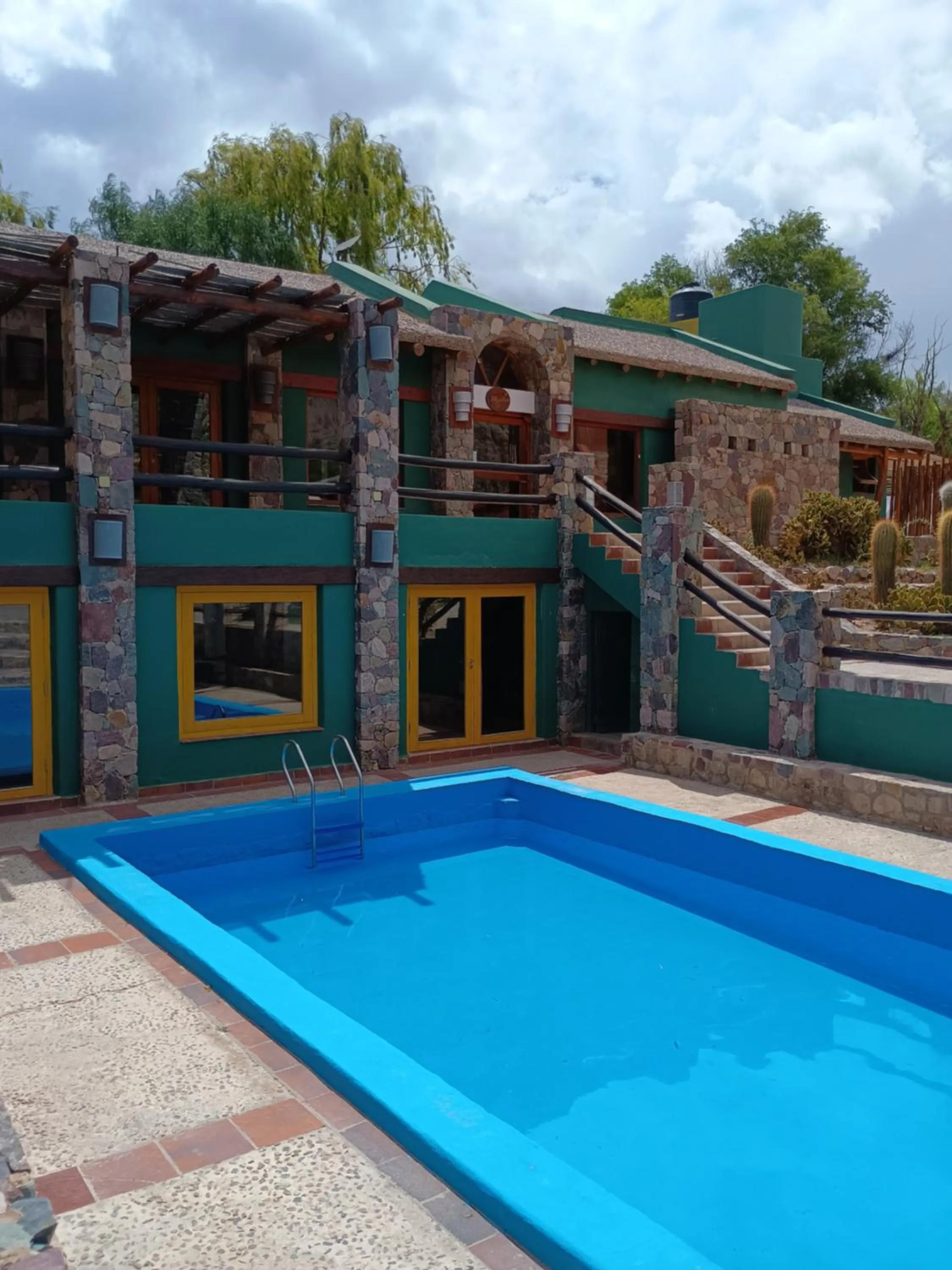 Property building in El Refugio de Coquena