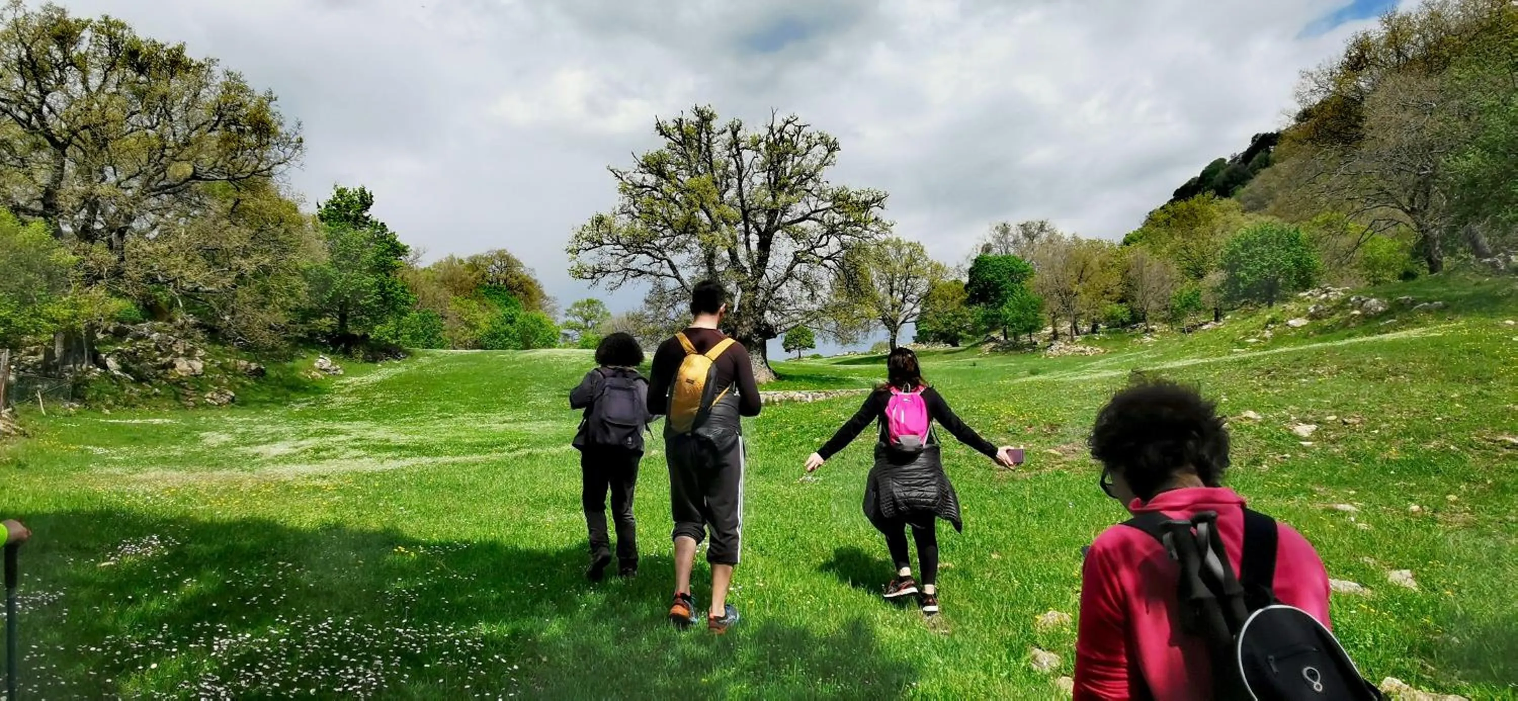 Hiking in Thalassa Locanda B&B e appartamento