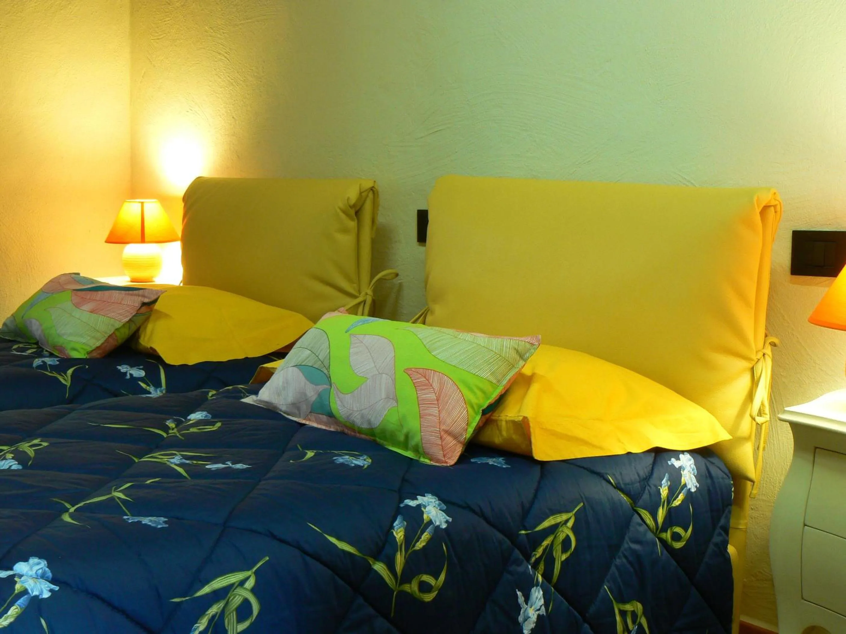 Decorative detail, Bed in Thalassa Locanda B&B e appartamento