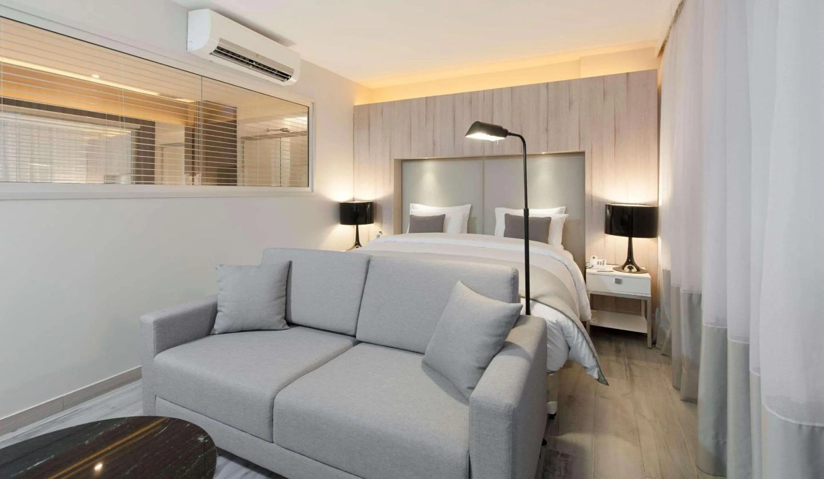 Bedroom, Bed in Radisson Blu Belo Horizonte Savassi