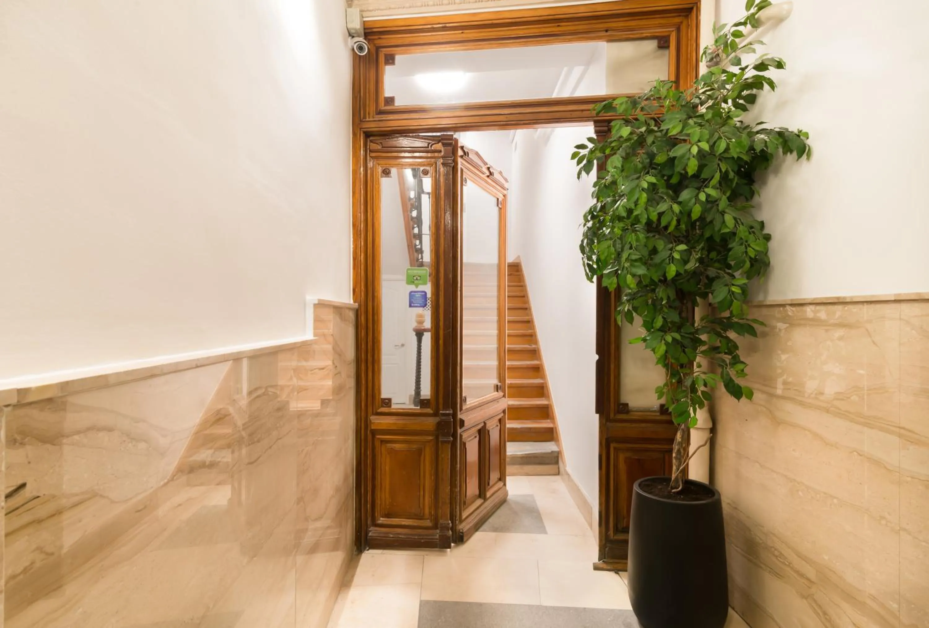 Facade/entrance in Roisa Centro