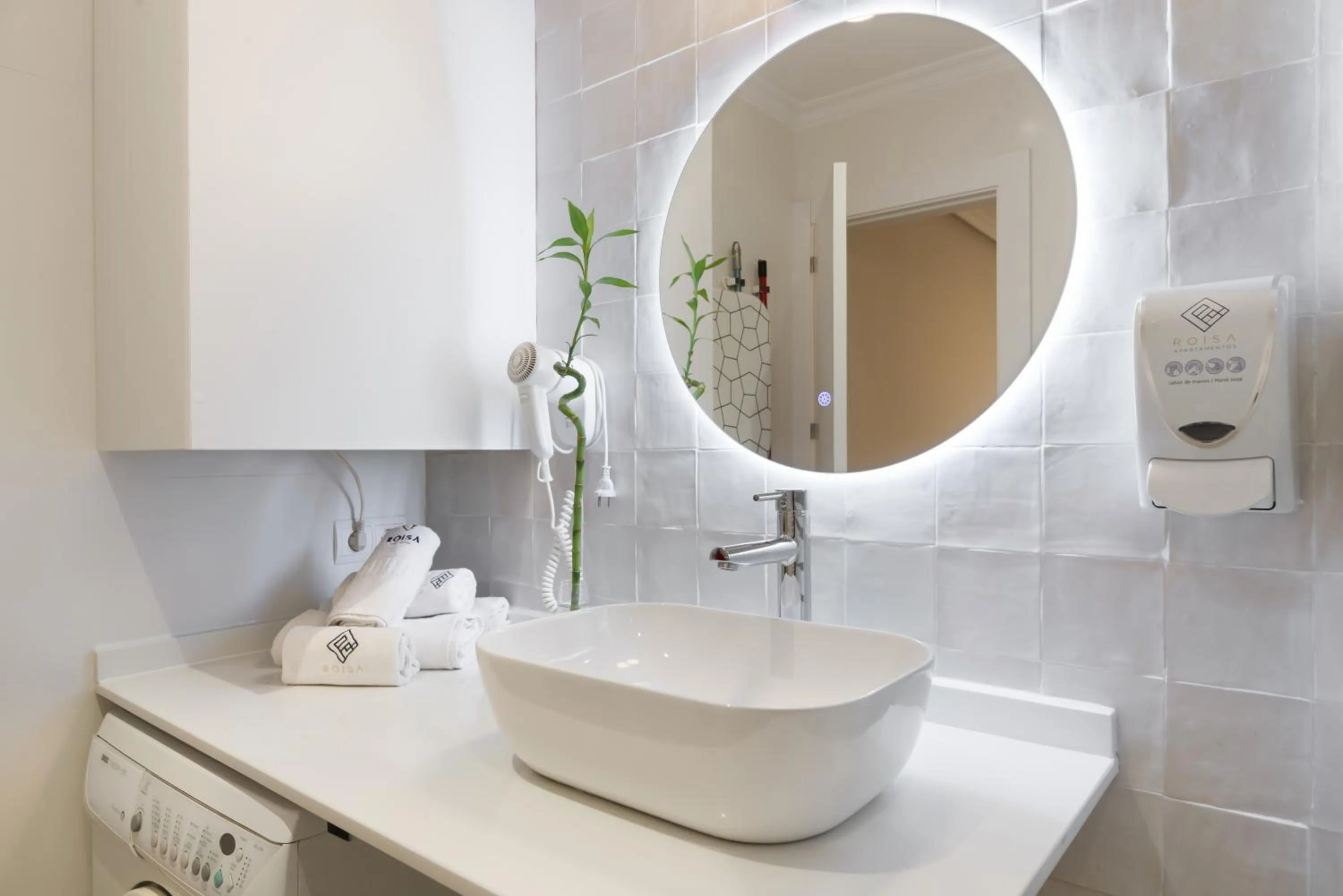 Toilet in Roisa Centro