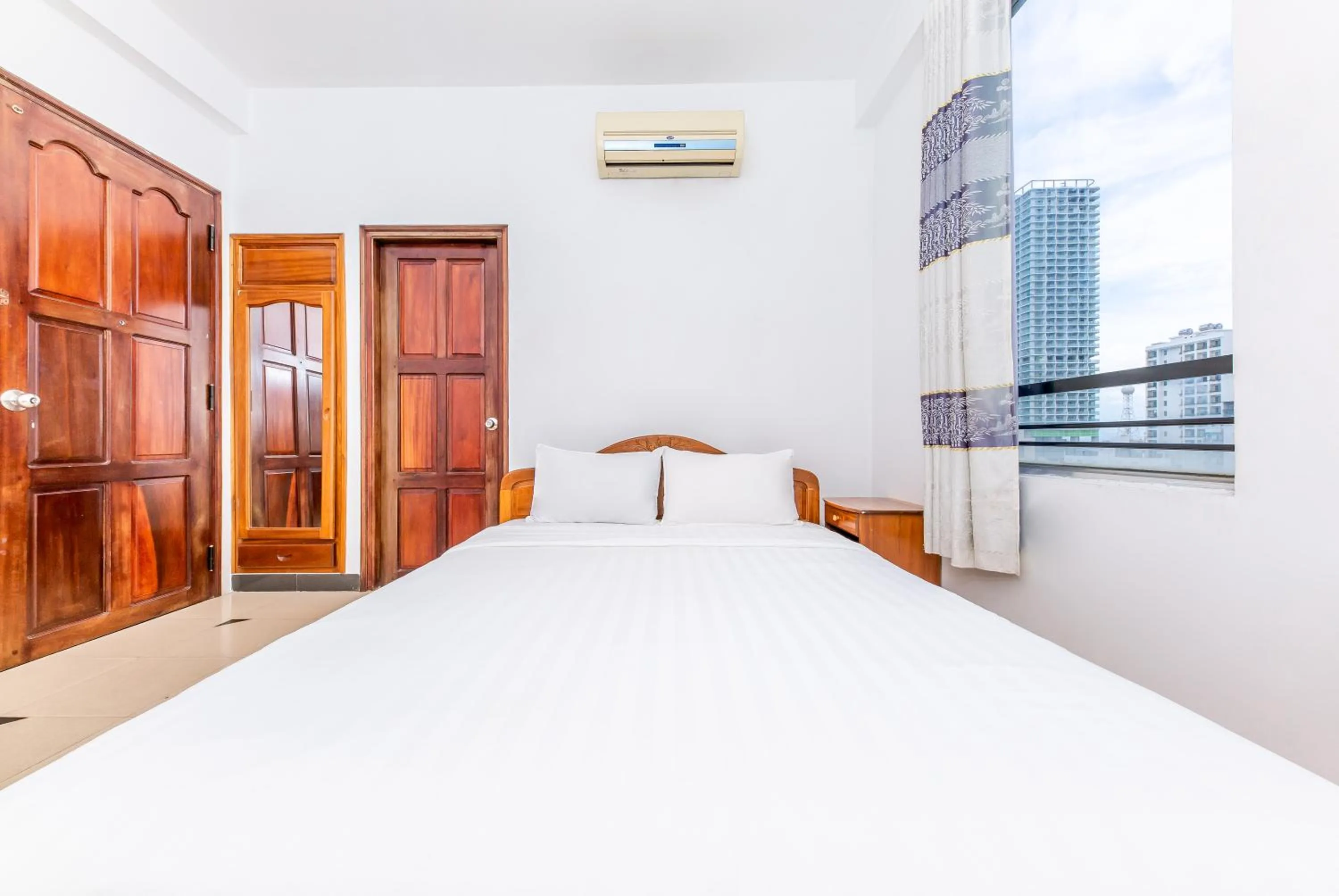 Bed in Minh Cat Hotel