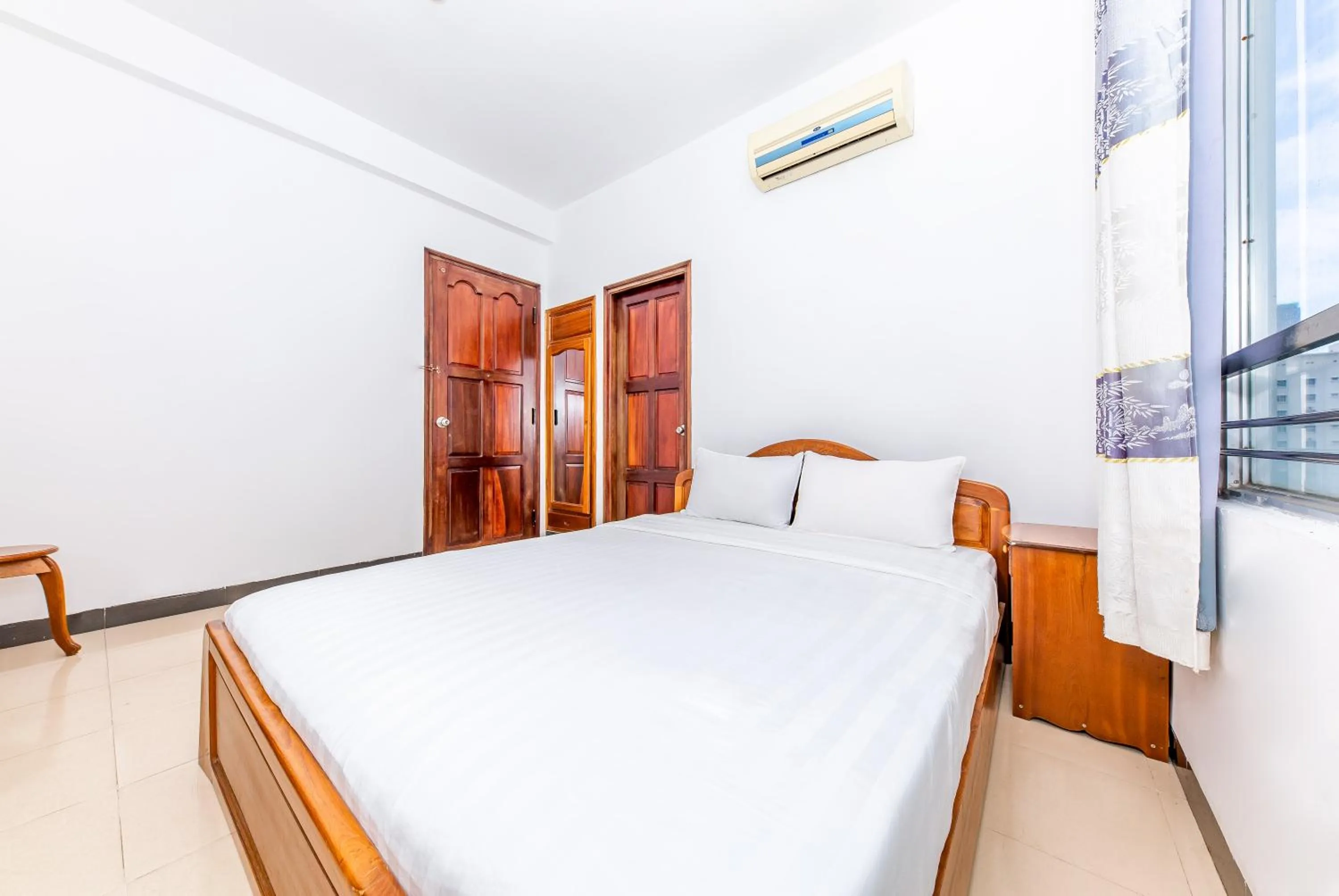 Bed in Minh Cat Hotel