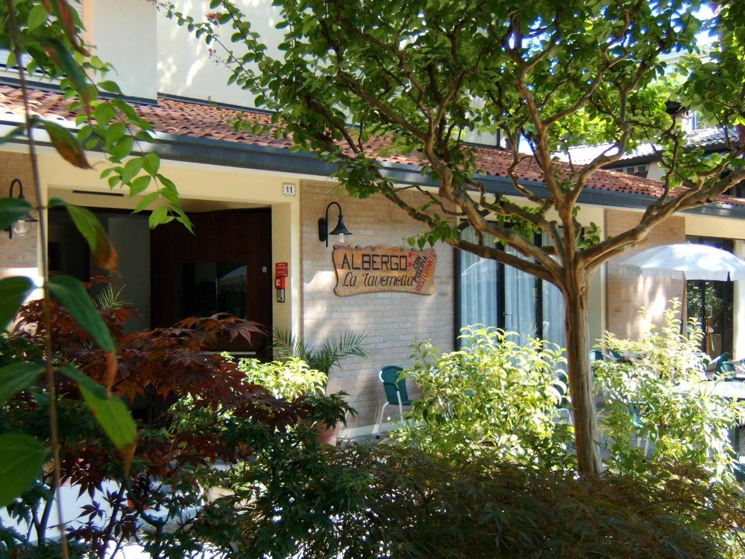 Facade/entrance in La Tavernetta