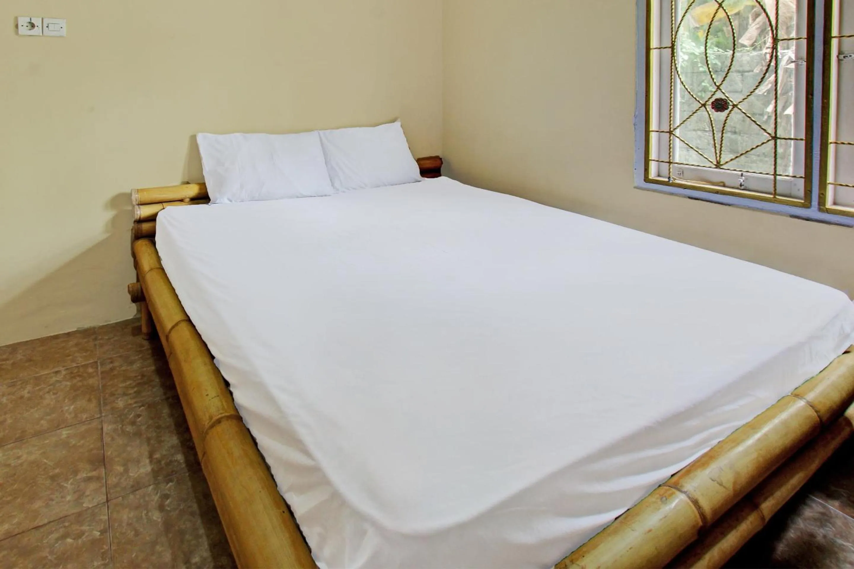 Bedroom, Bed in Hotel O Zahira Homestay Near Ekas Surf School and Service