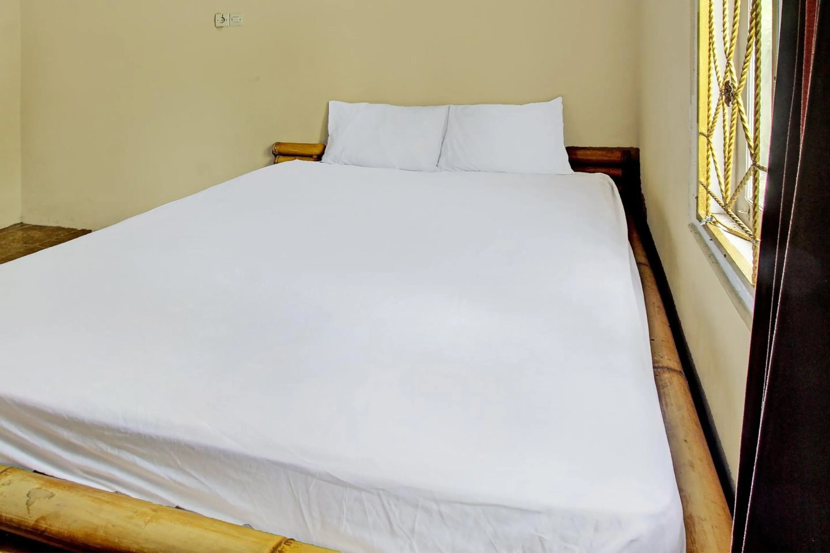 Bedroom, Bed in Hotel O Zahira Homestay Near Ekas Surf School and Service