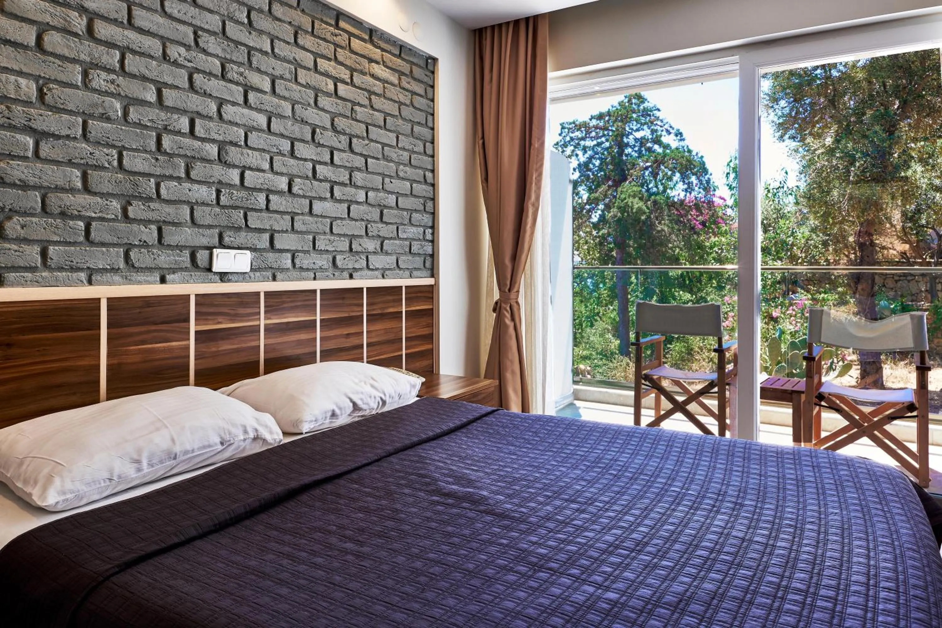 Photo of the whole room, Bed in Aquarius Hotel