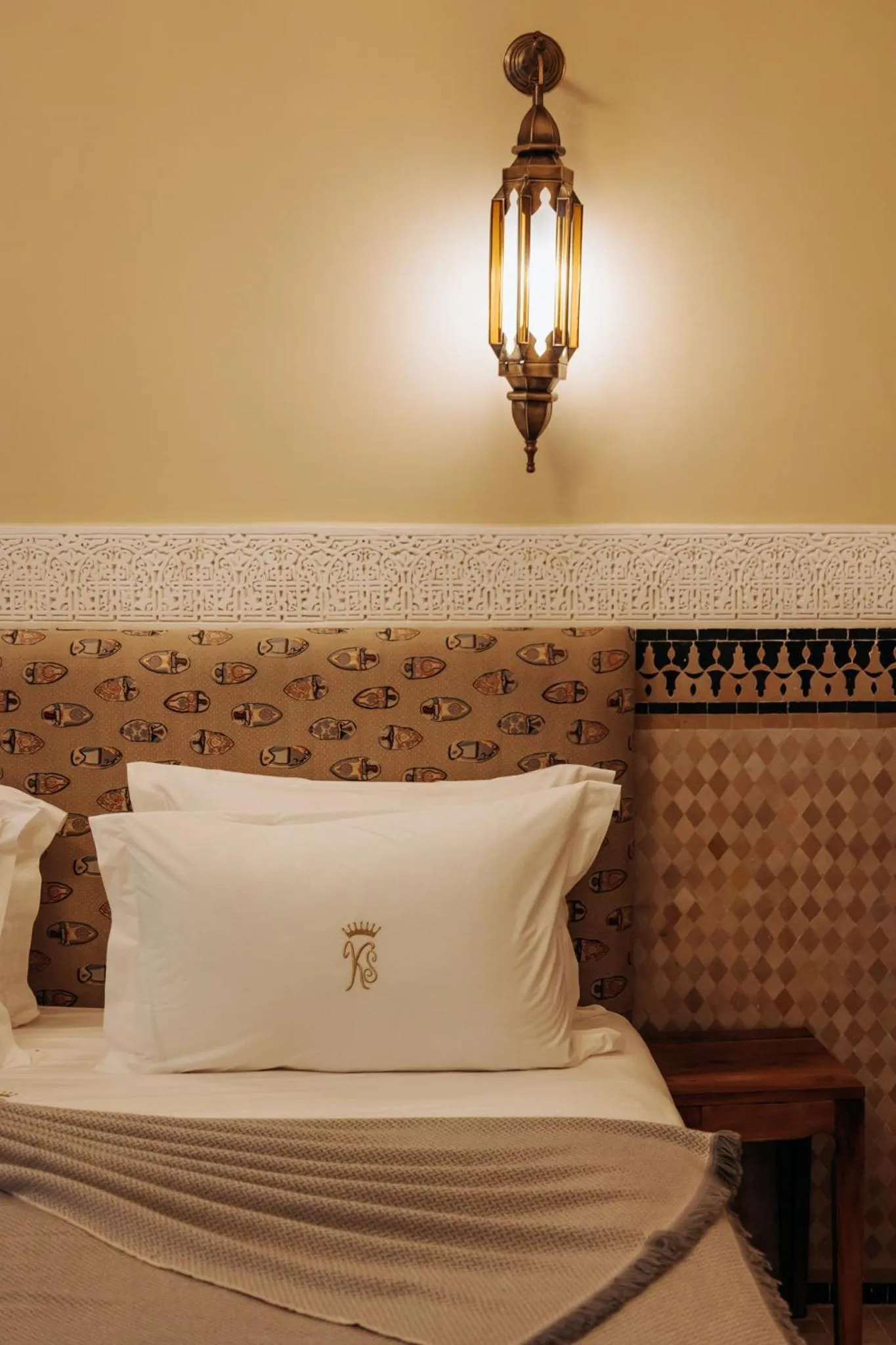 Bed in Riad Ksar Al Amal & Spa