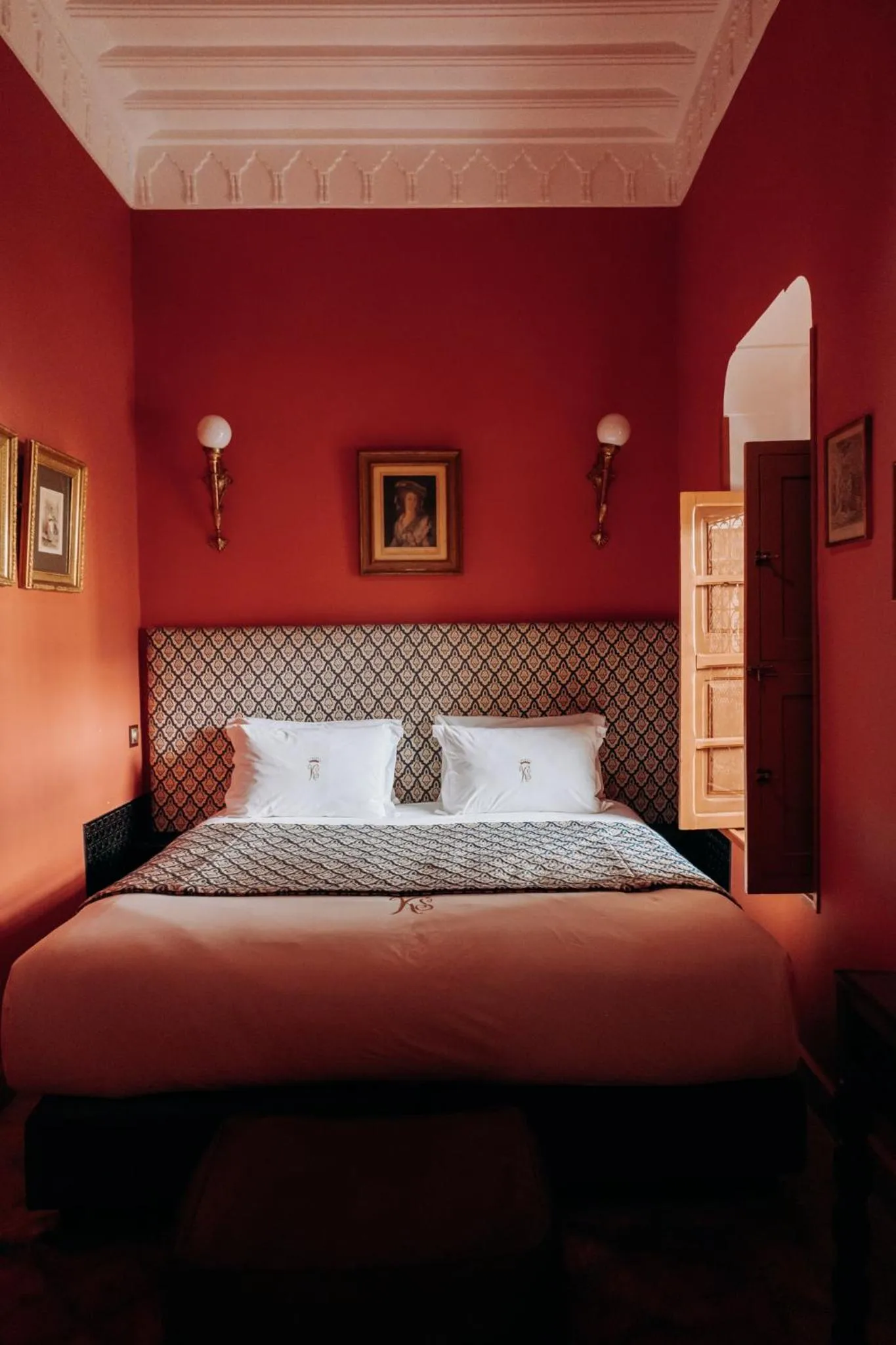 Bed in Riad Ksar Al Amal & Spa