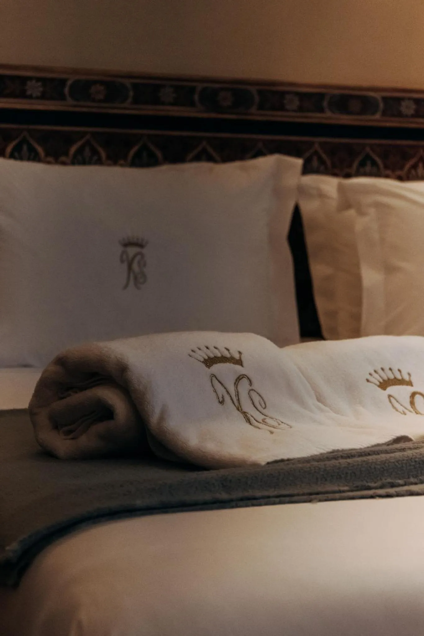 Decorative detail, Bed in Riad Ksar Al Amal & Spa