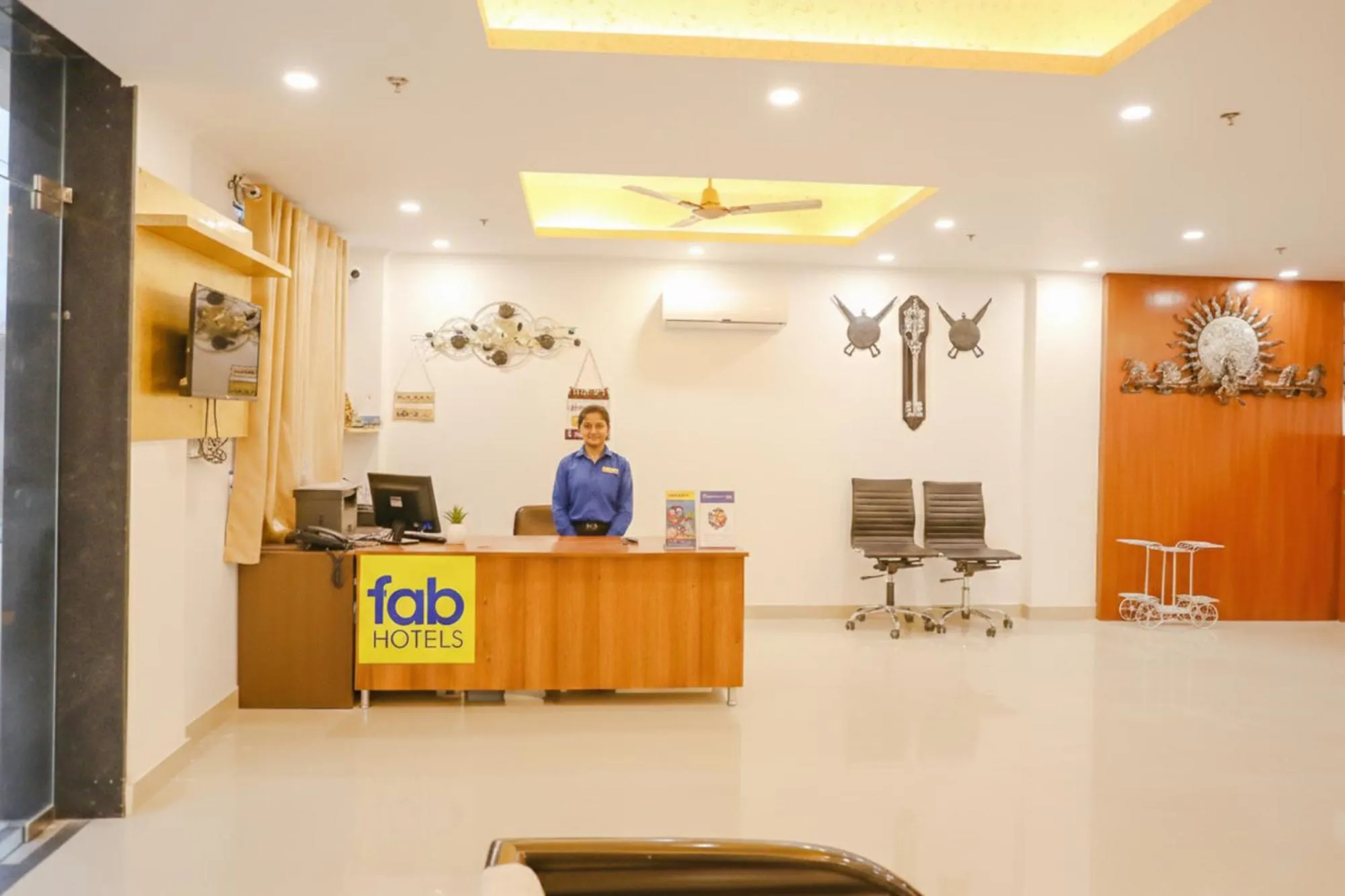 Lobby or reception in FabExpress Taj Residency - Nr Yashobhoomi Convention Centre